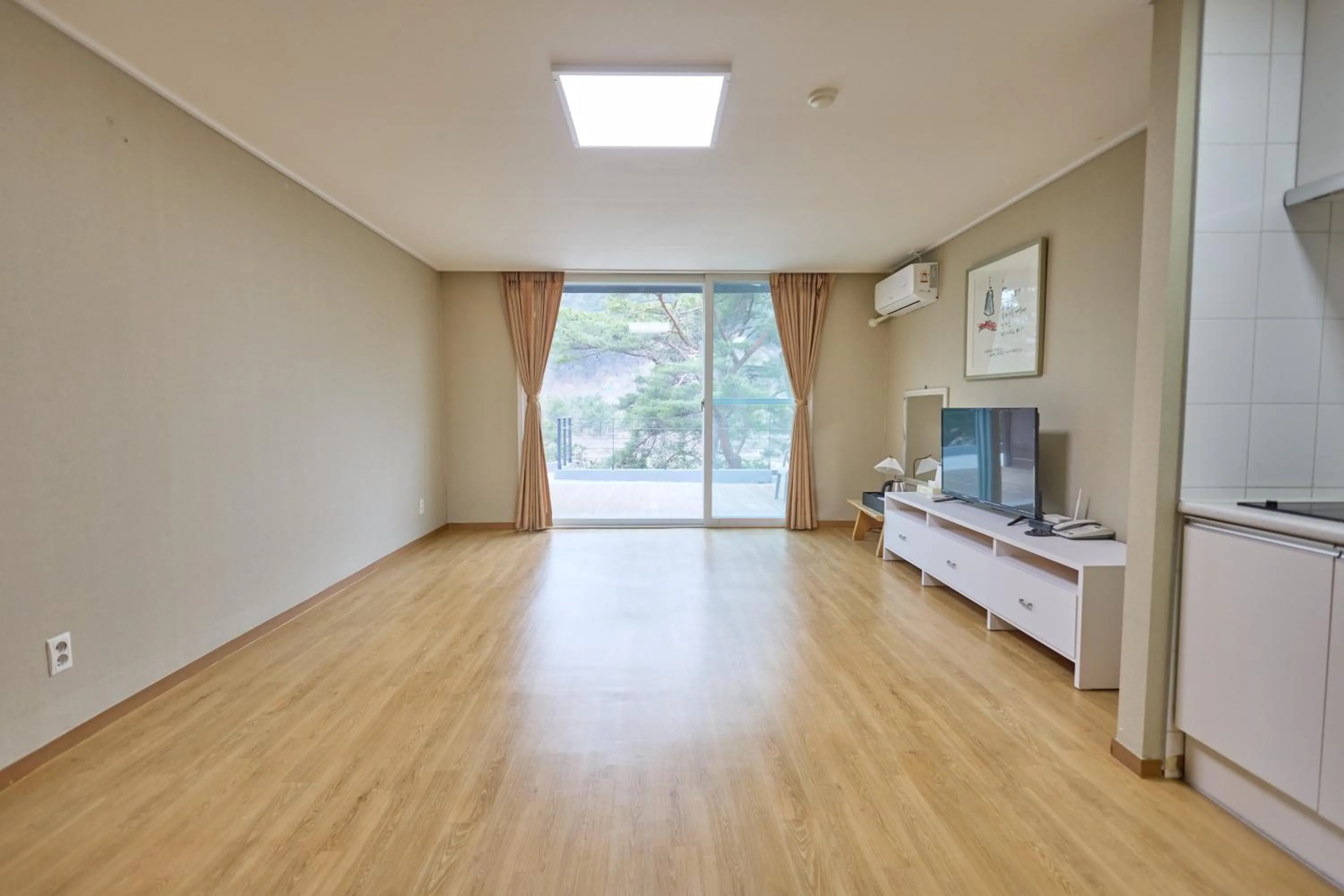 Area and facilities in Manhae Maeul