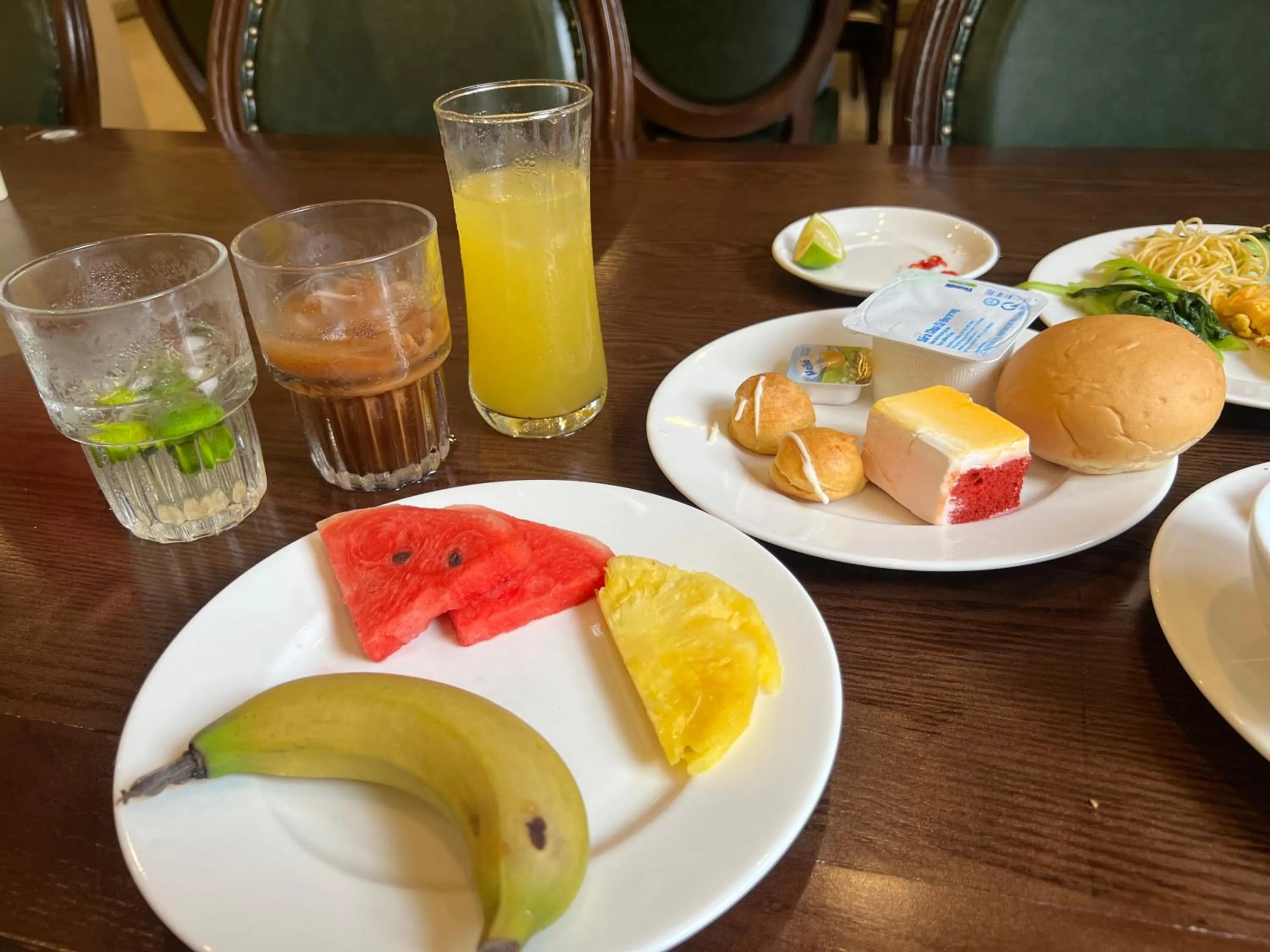 Breakfast in Paragon Noi Bai Pool And Best View Airport Hotel