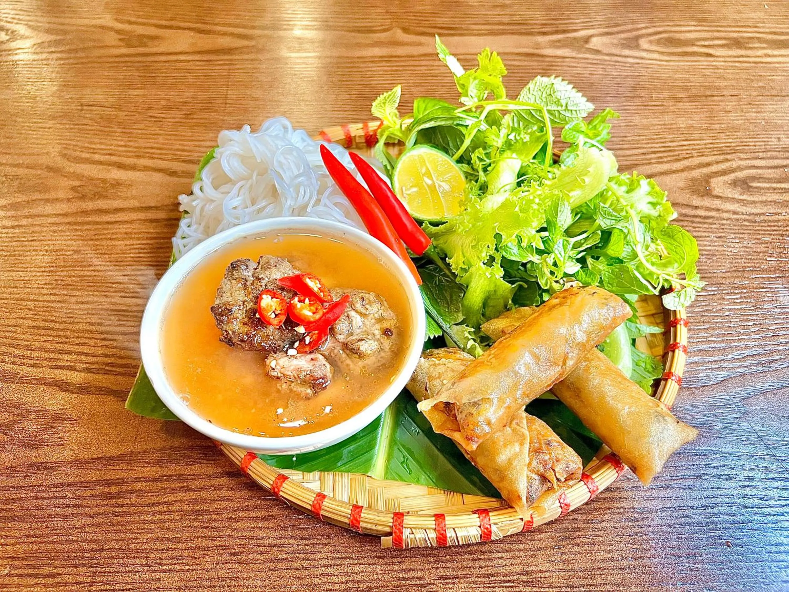 Lunch in Paragon Noi Bai Pool And Best View Airport Hotel