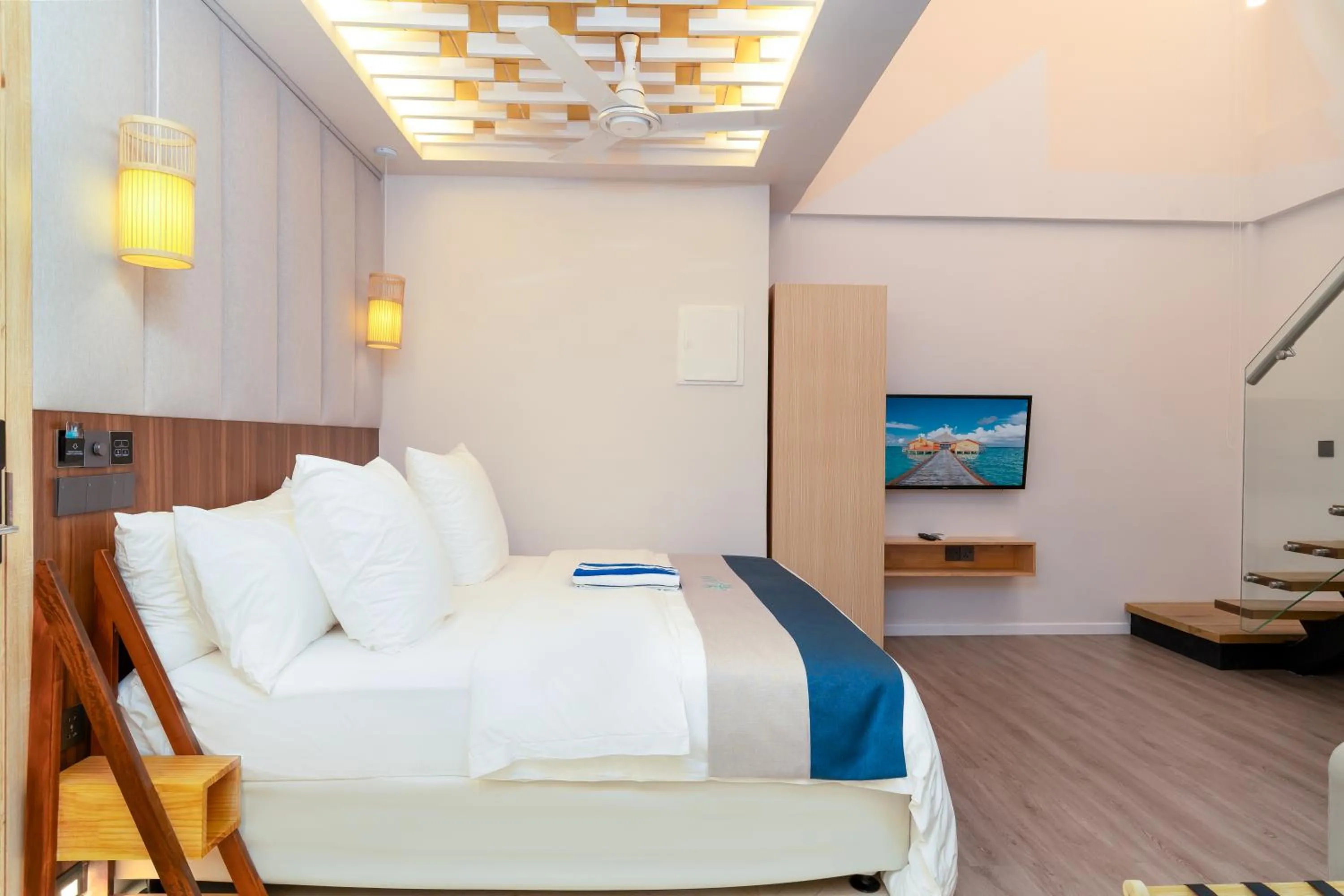 Bed in ARIA Beach, Ukulhas