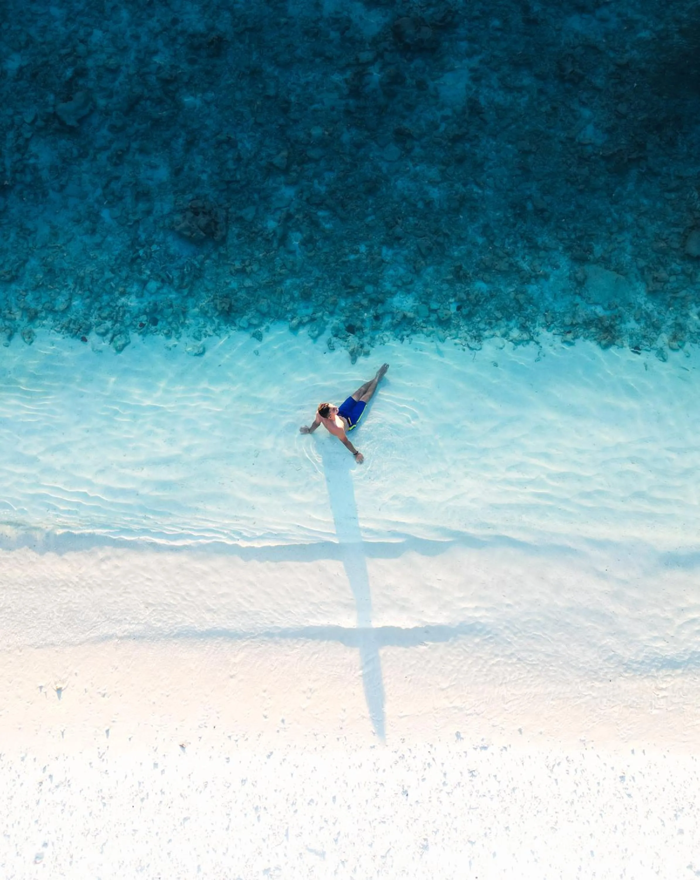 People in ARIA Beach, Ukulhas