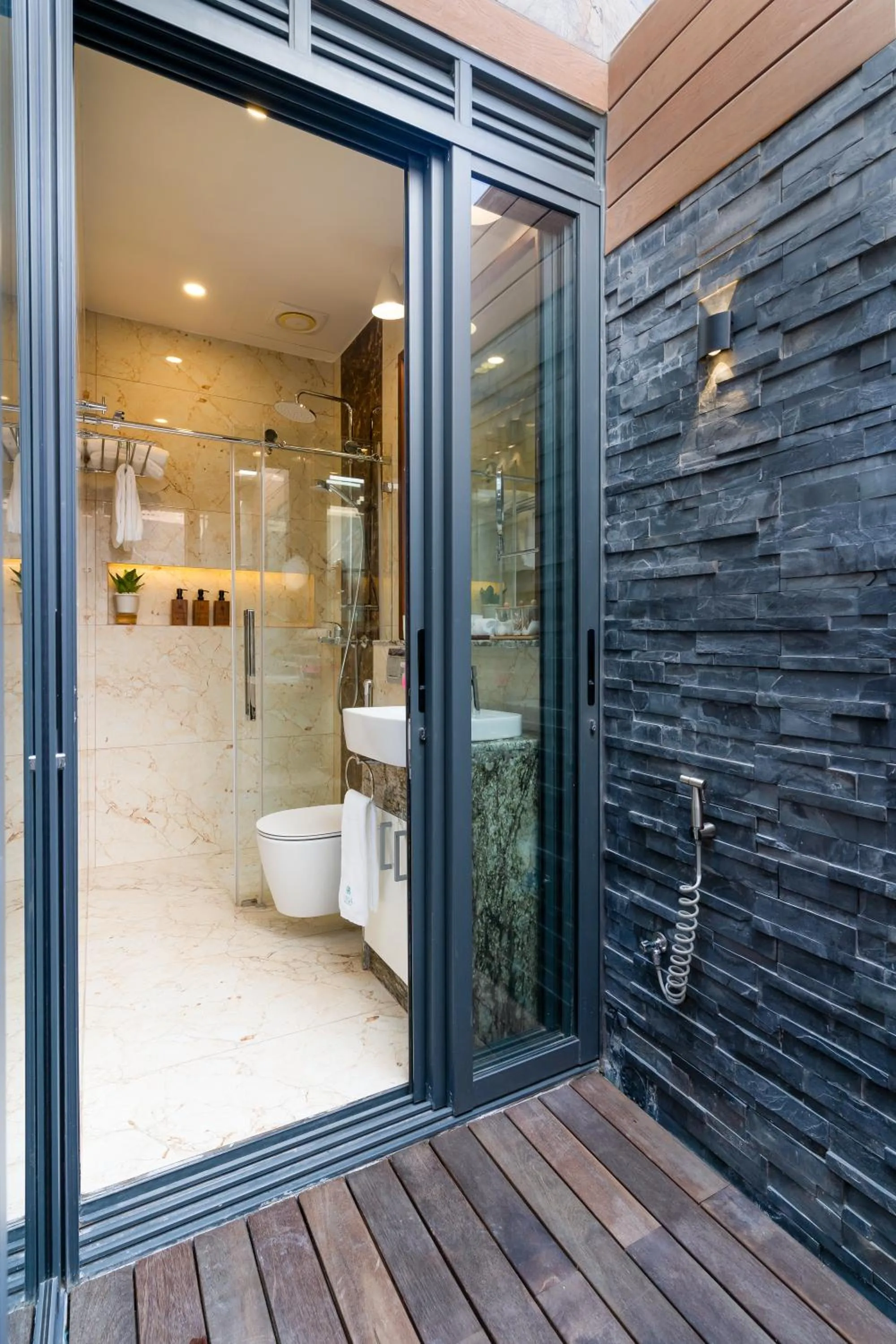 Bathroom in ARIA Beach, Ukulhas