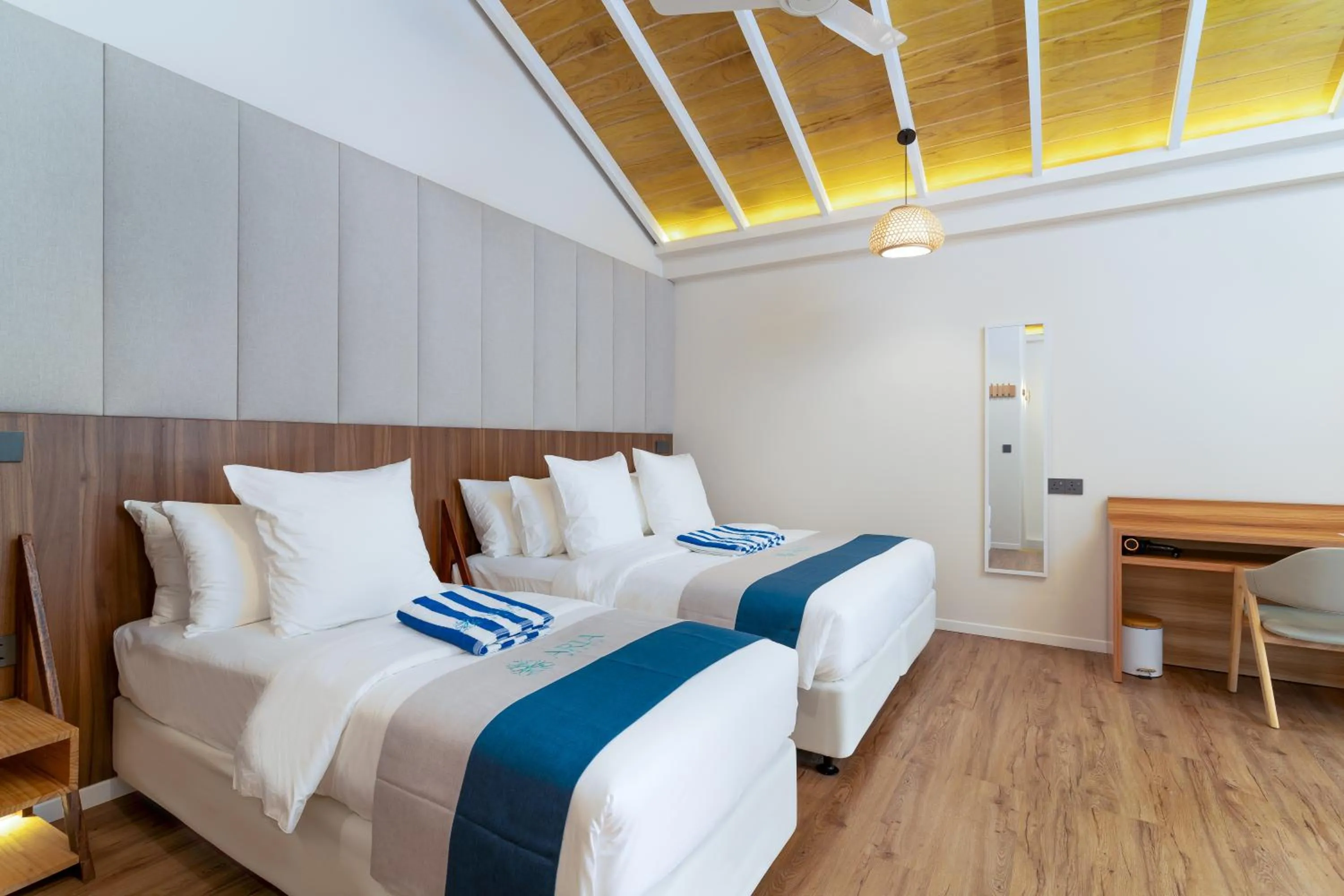 Bed in ARIA Beach, Ukulhas