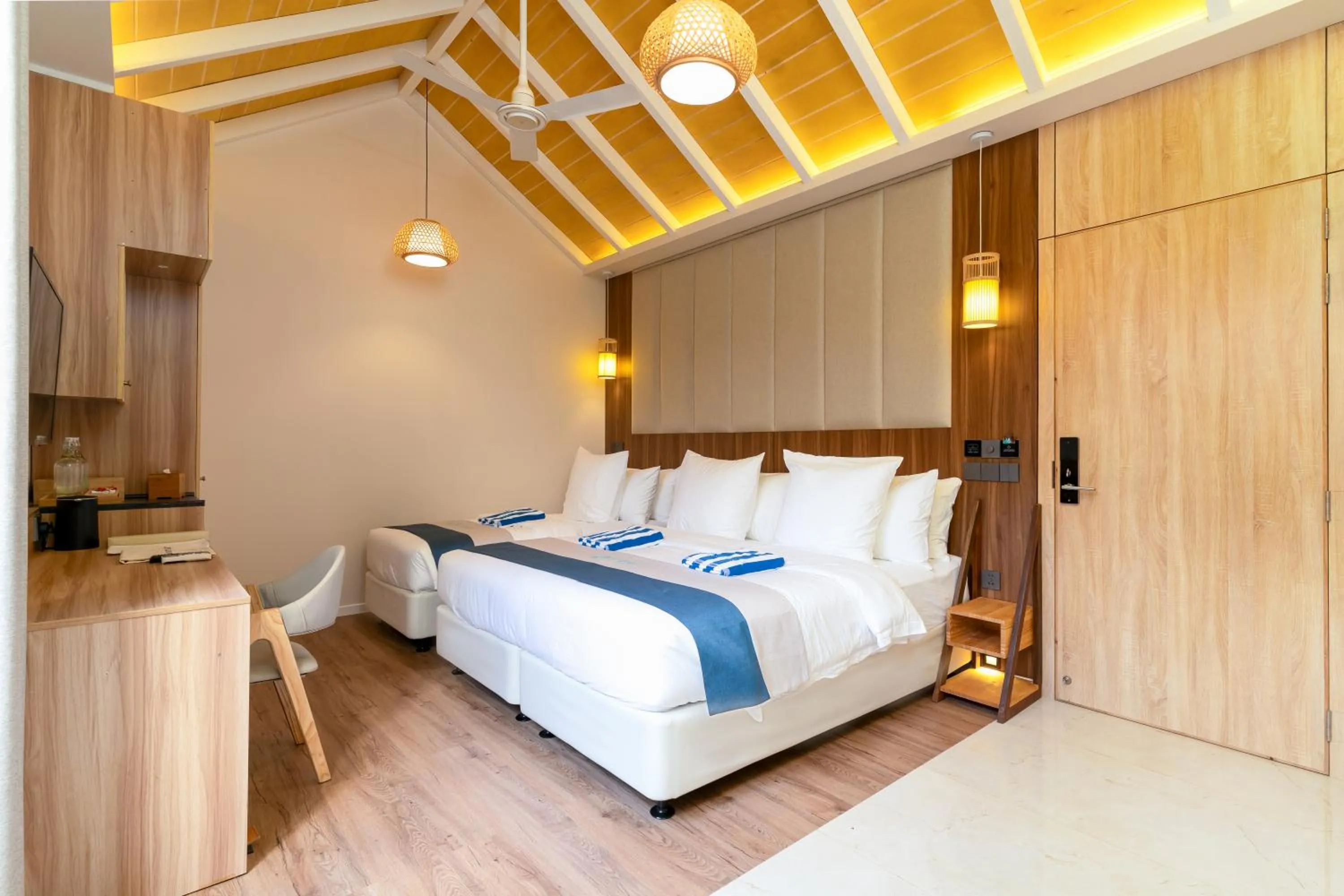 Bed in ARIA Beach, Ukulhas