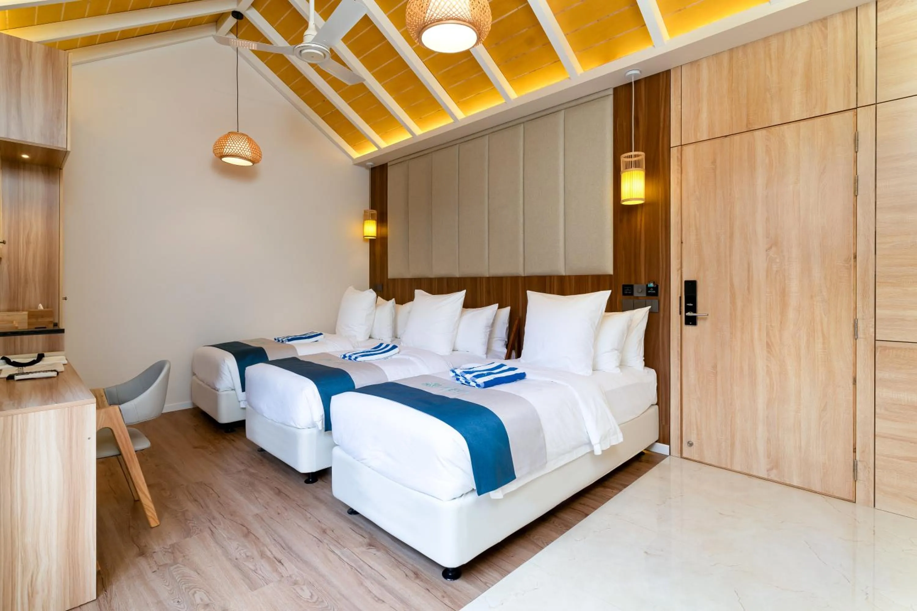 Bed in ARIA Beach, Ukulhas