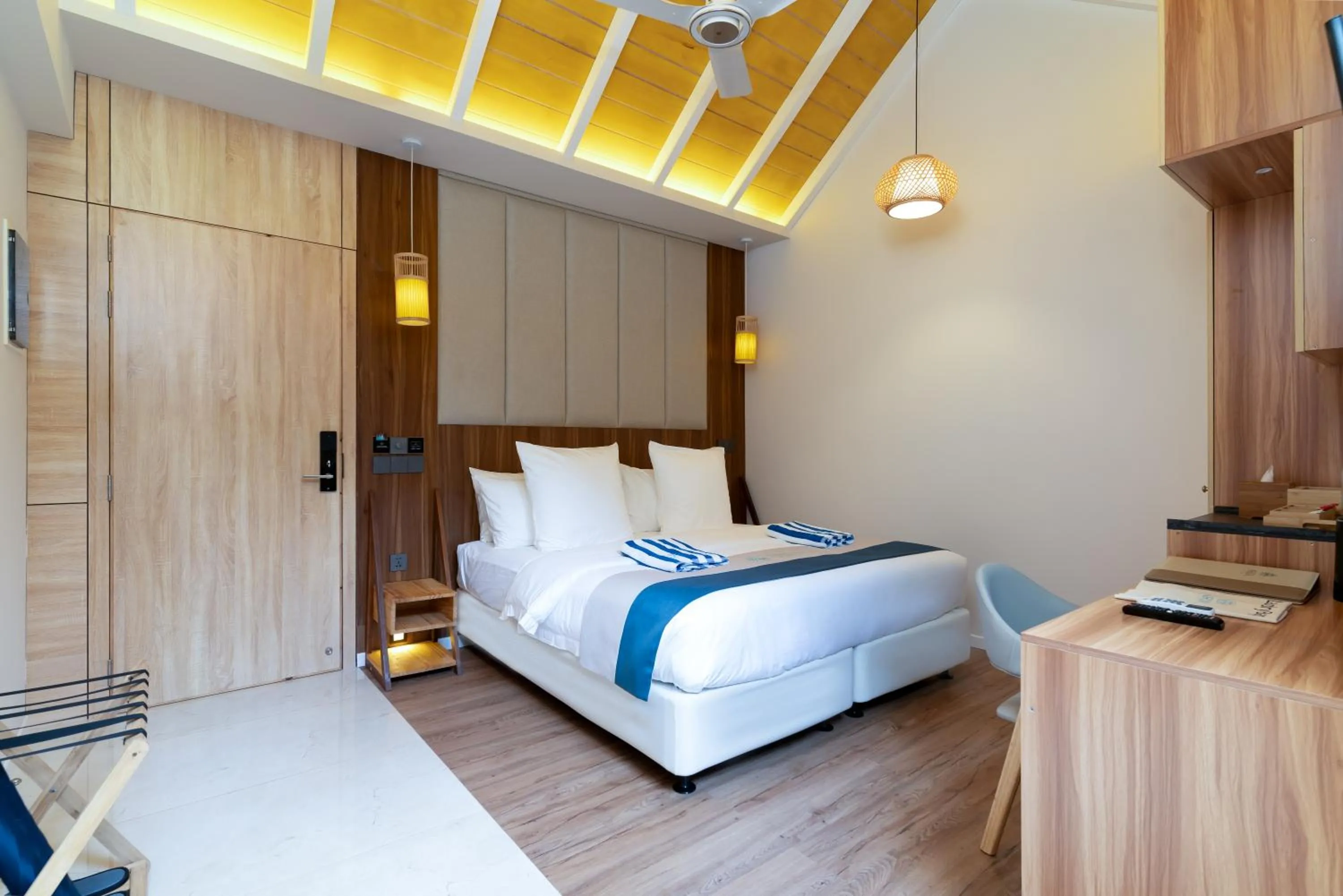 Bed in ARIA Beach, Ukulhas