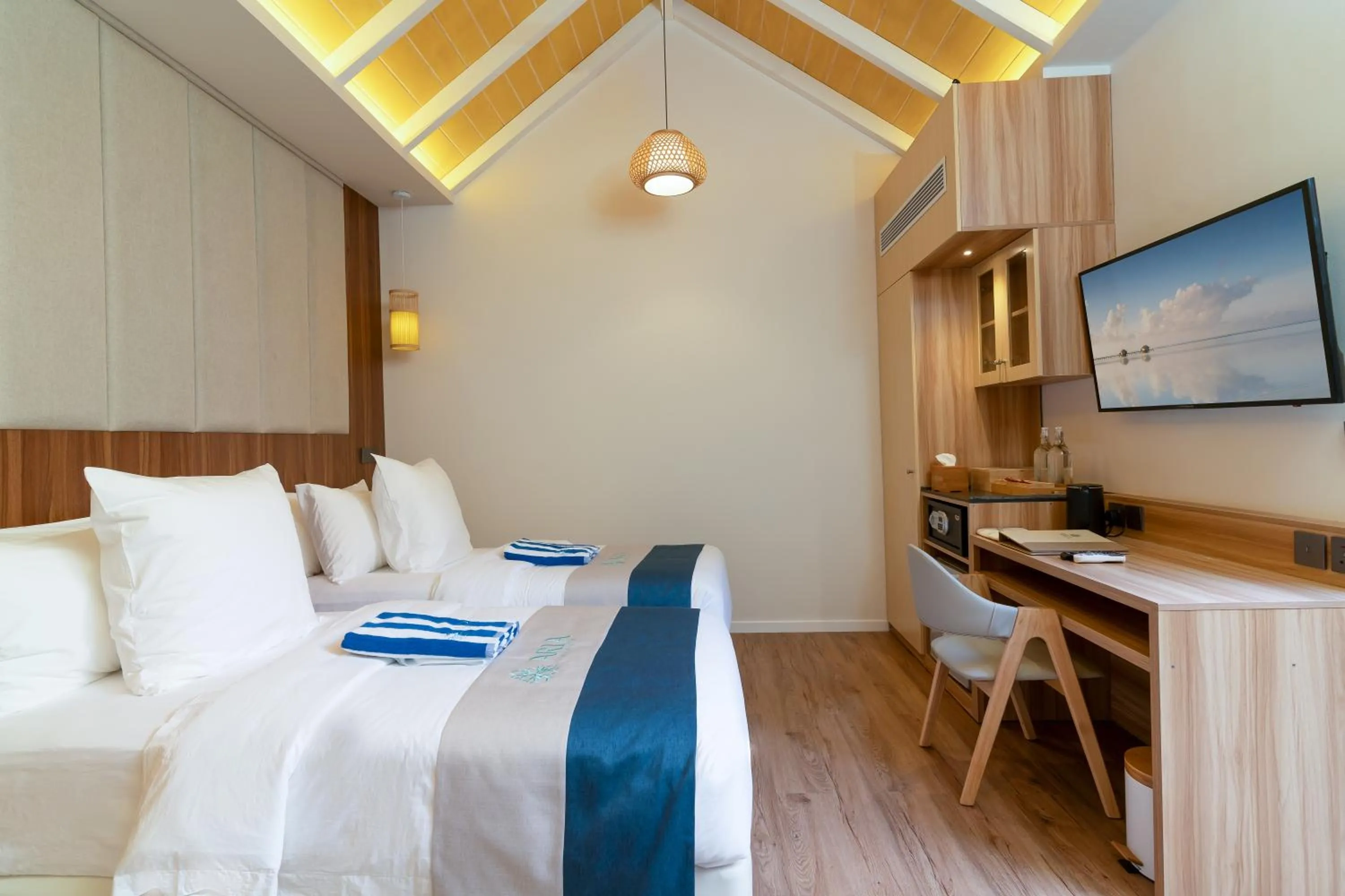 Bed in ARIA Beach, Ukulhas