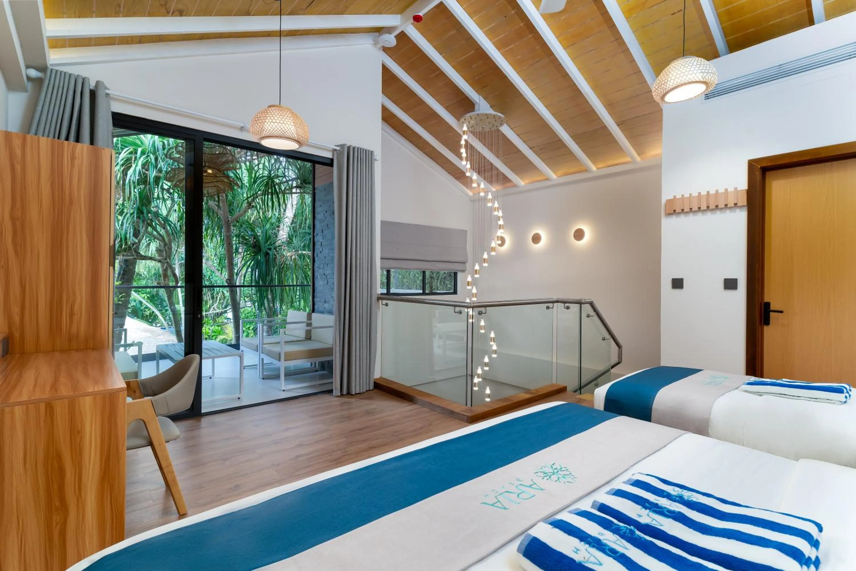 Bed in ARIA Beach, Ukulhas