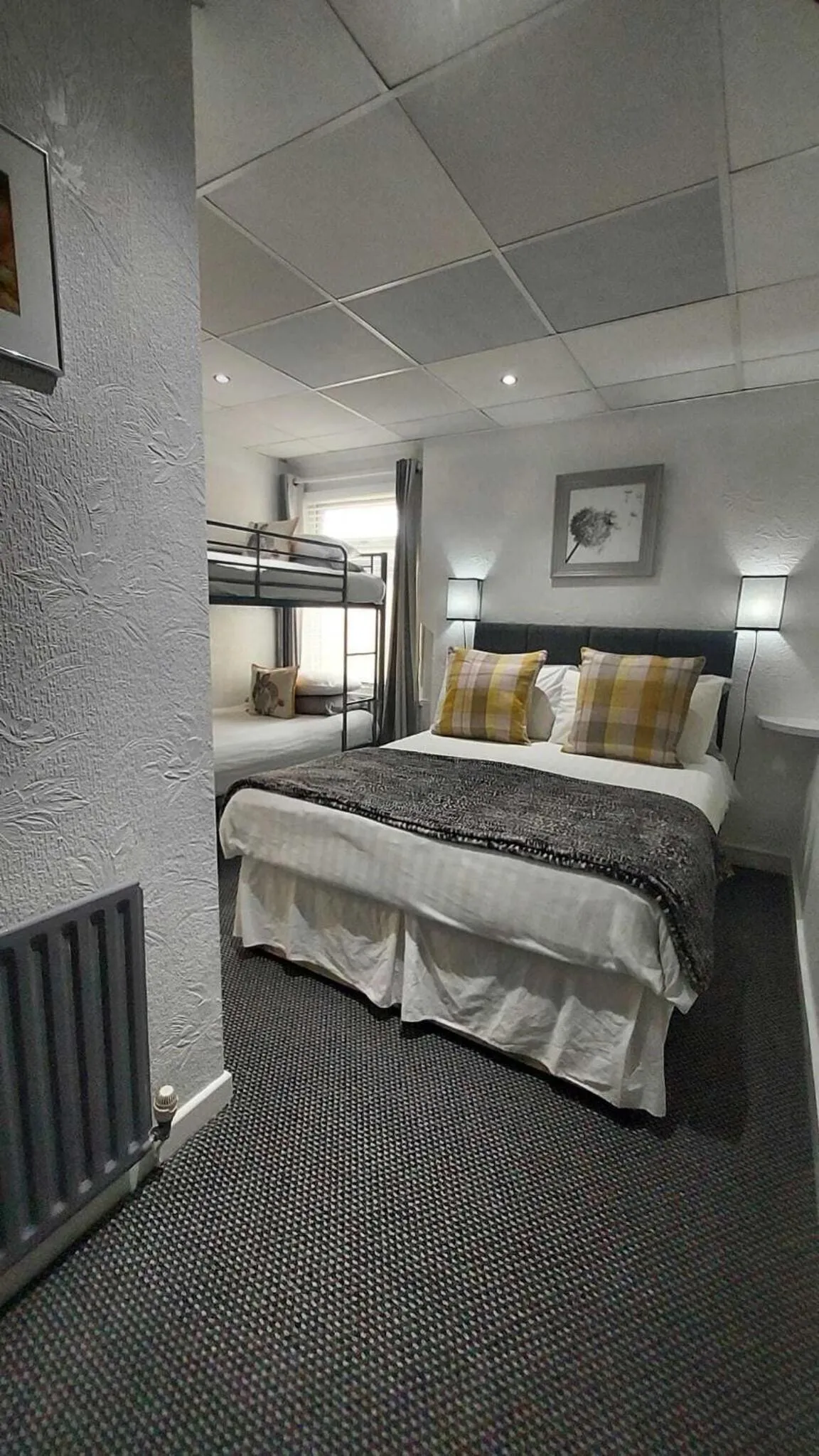 Bedroom, Bed in RockDene