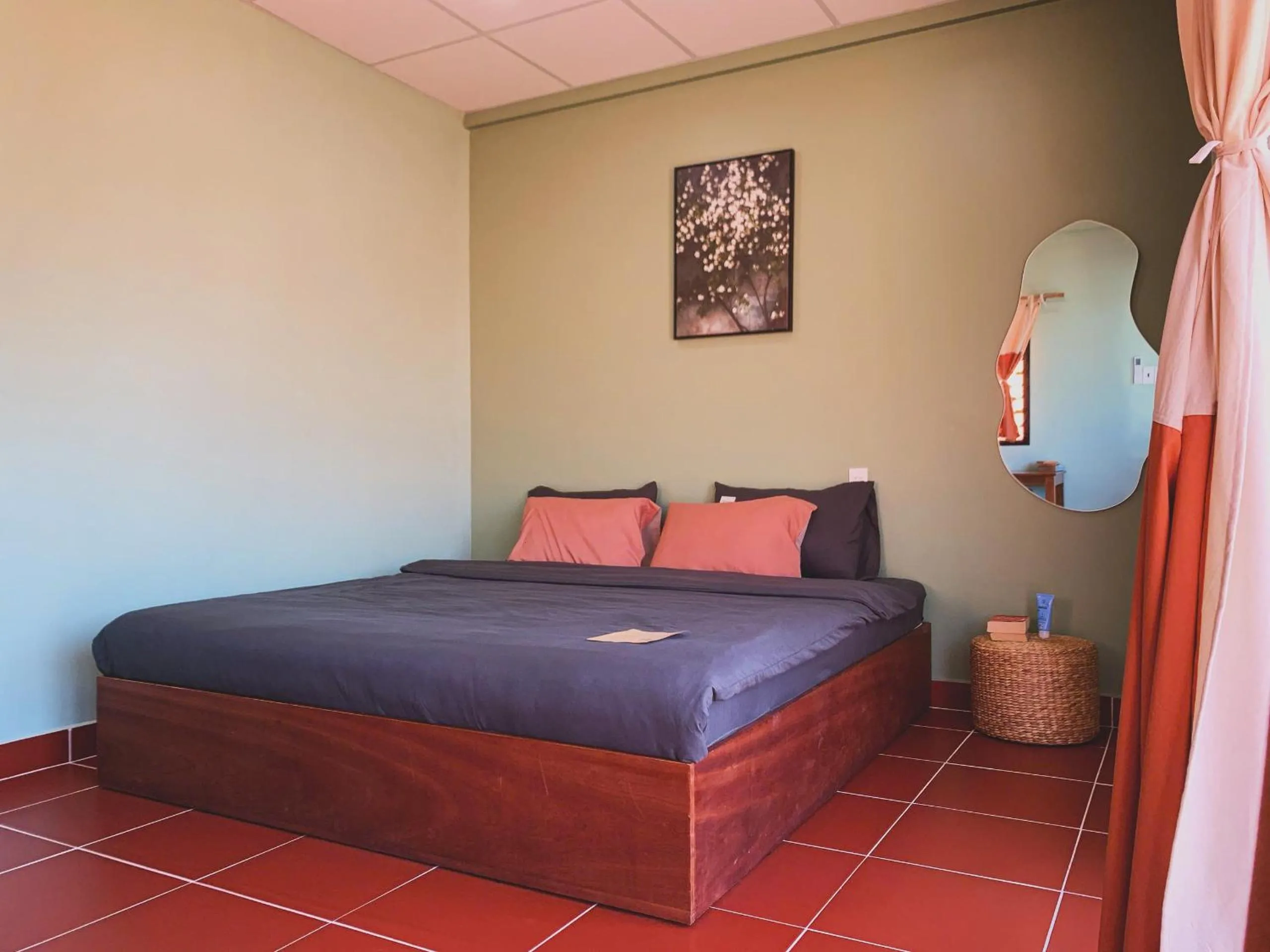 Double Room with Private Bathroom in LoiLoi's Home - Mui Ne