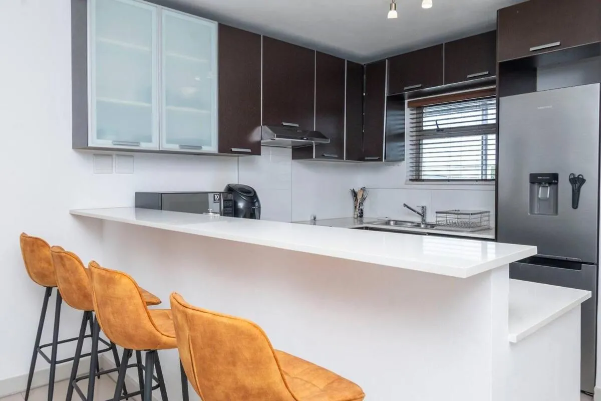 Other in Lovely 2 bed in Claremont