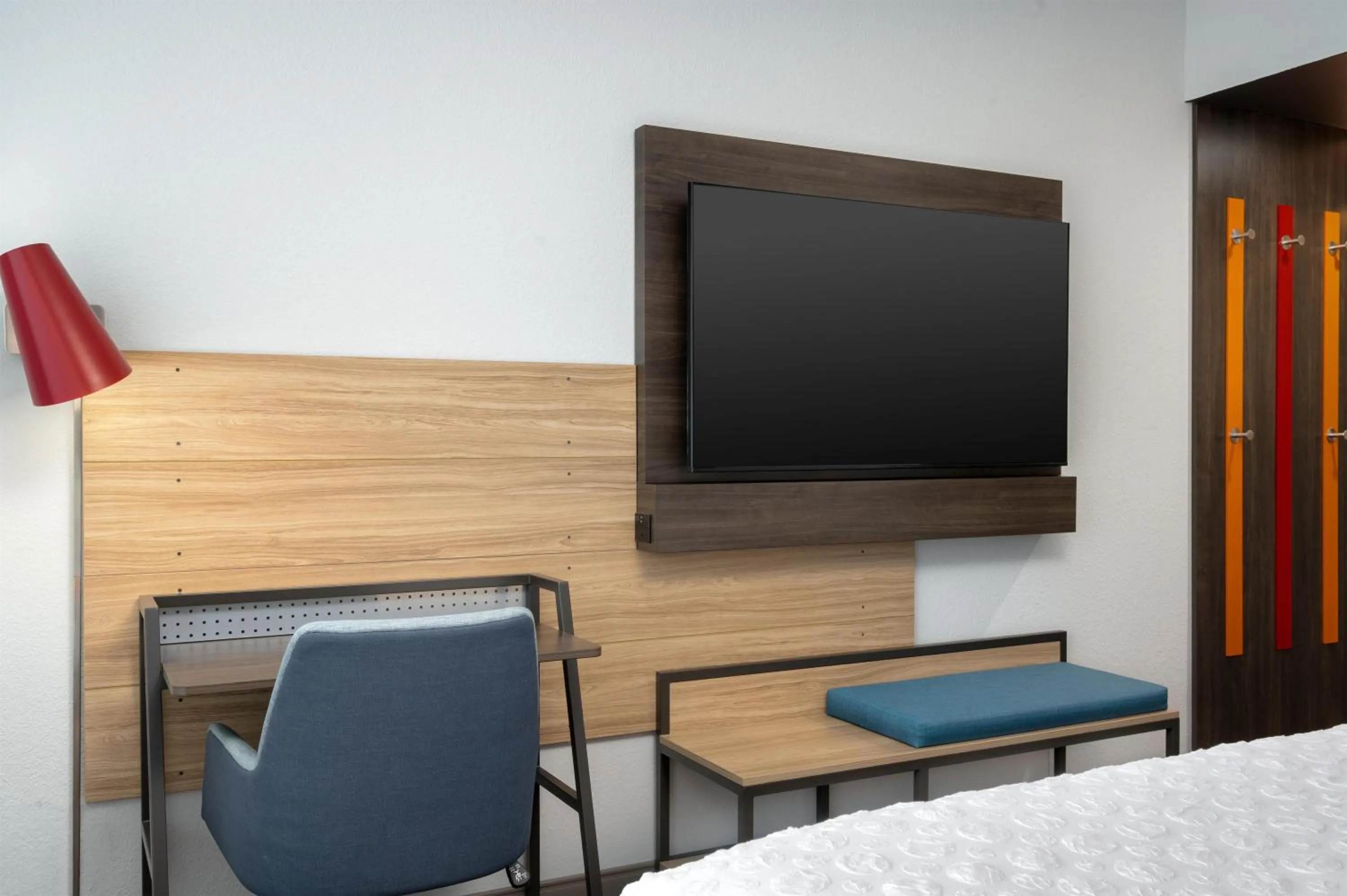 Bedroom, Bed in Tru By Hilton Brunswick