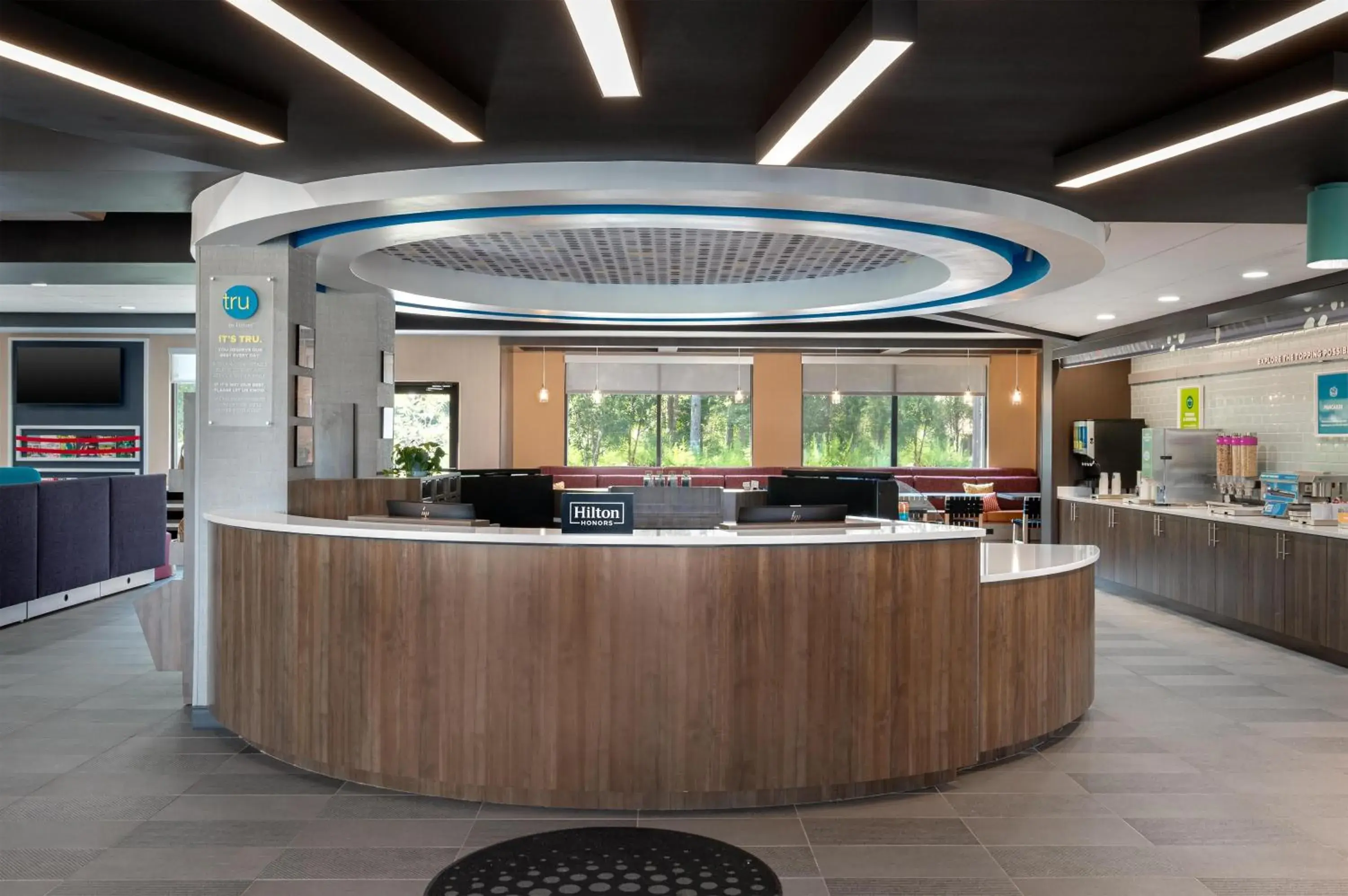 Lobby or reception in Tru By Hilton Brunswick Lobby or reception in Tru By Hilton Brunswick