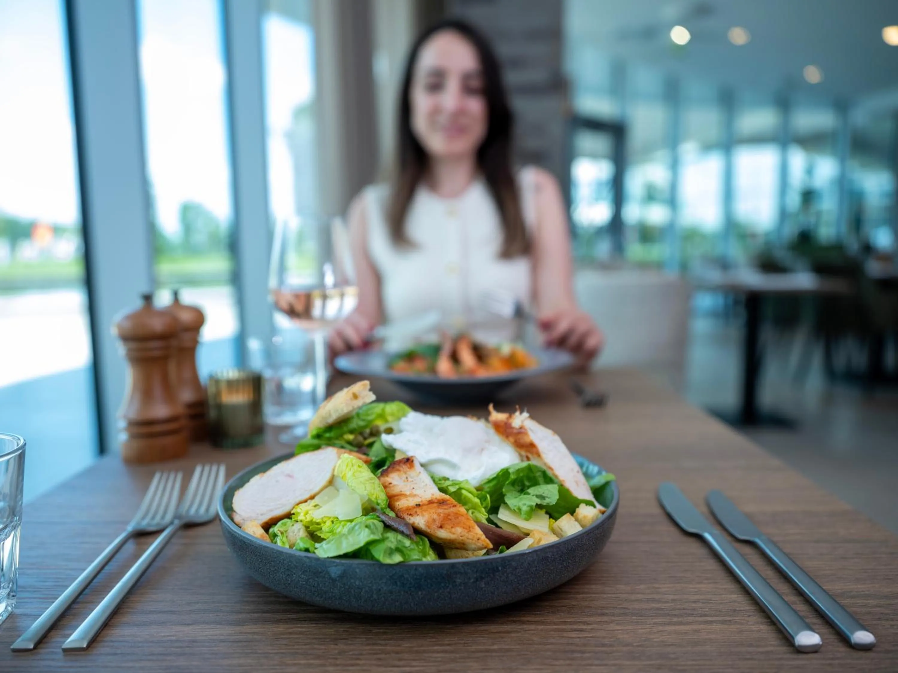 Restaurant/places to eat in Hilton Garden Inn Brussels Airport