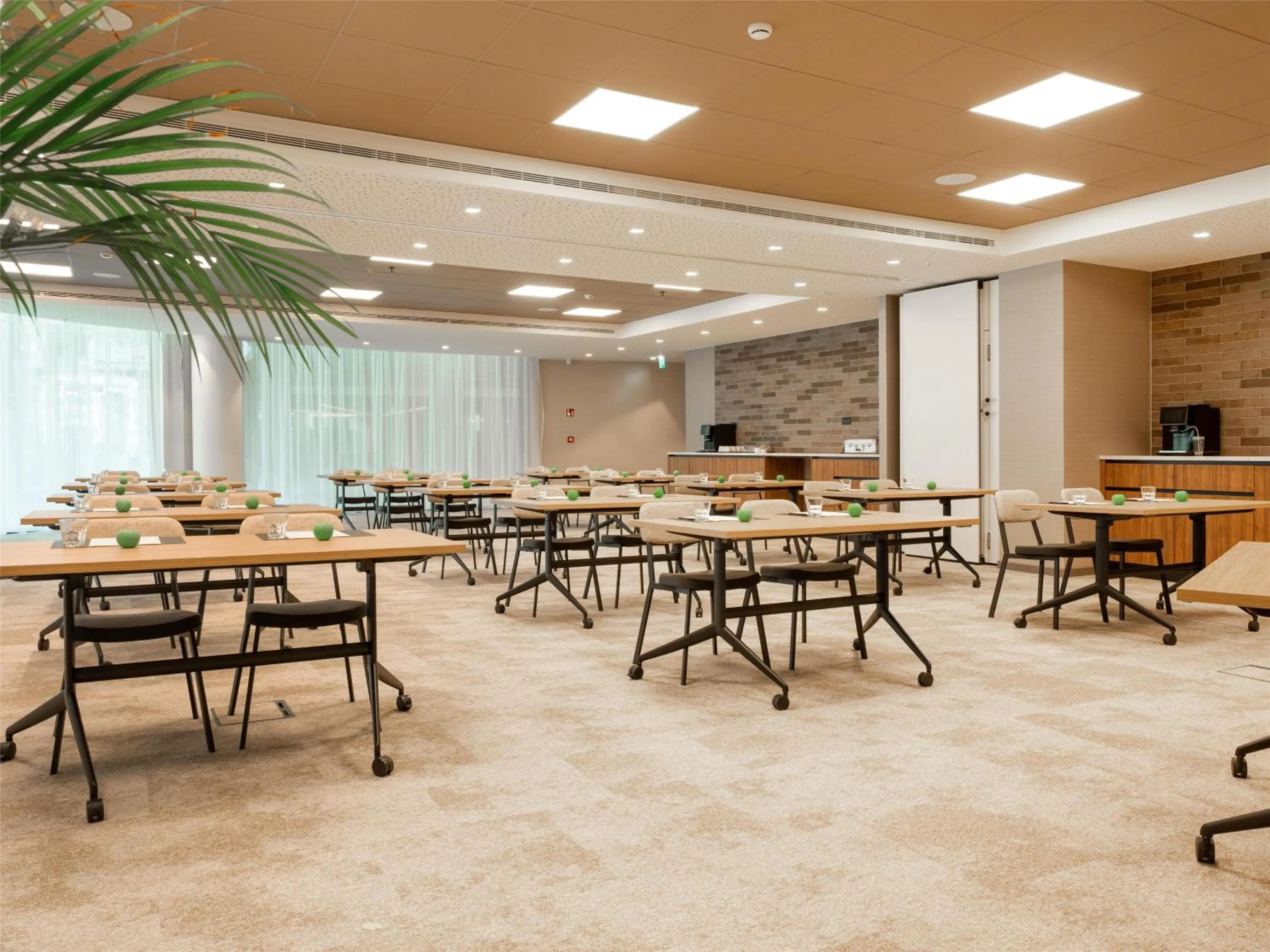 Business facilities in Hilton Garden Inn Brussels Airport