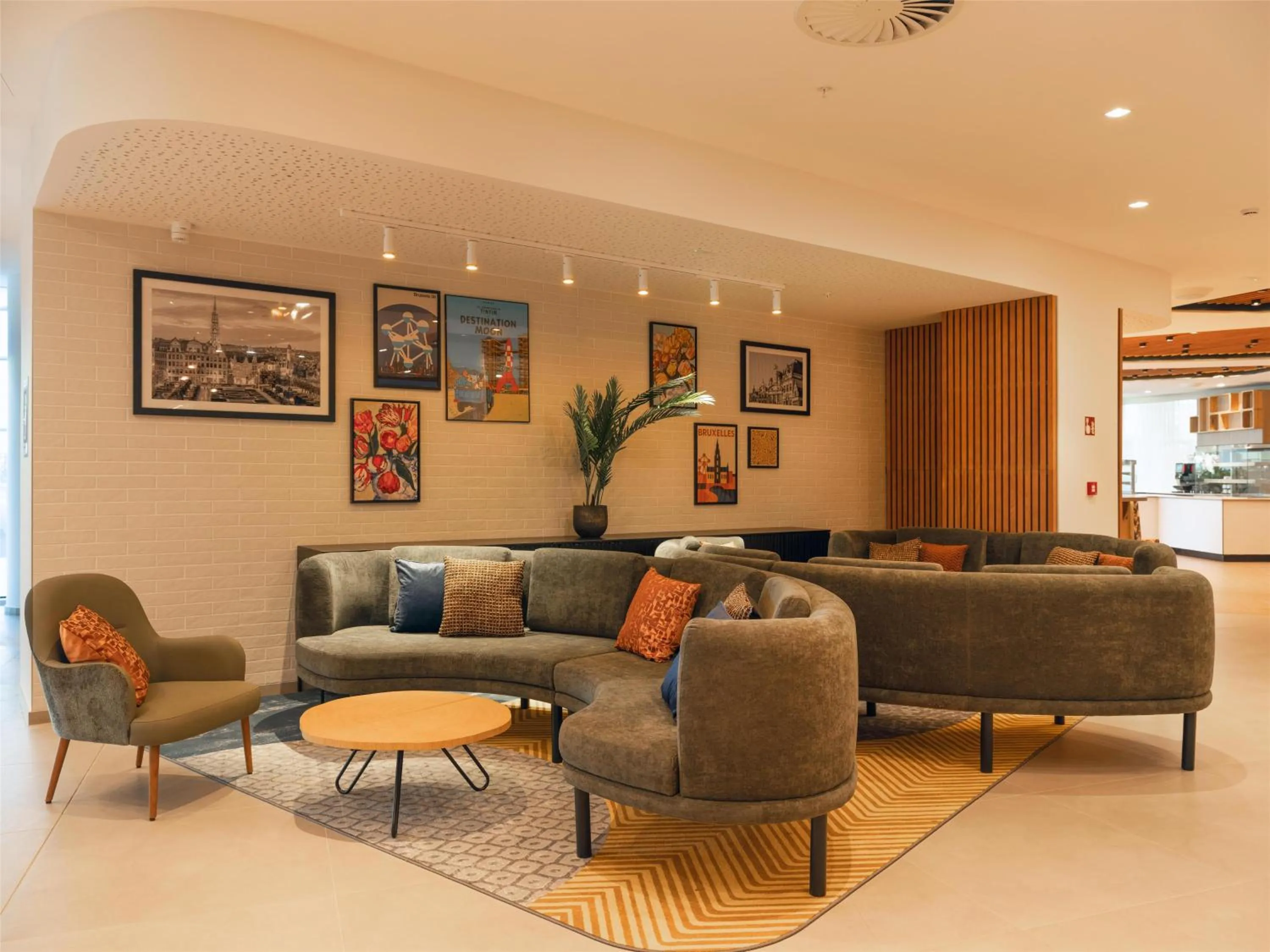 Lobby or reception in Hilton Garden Inn Brussels Airport