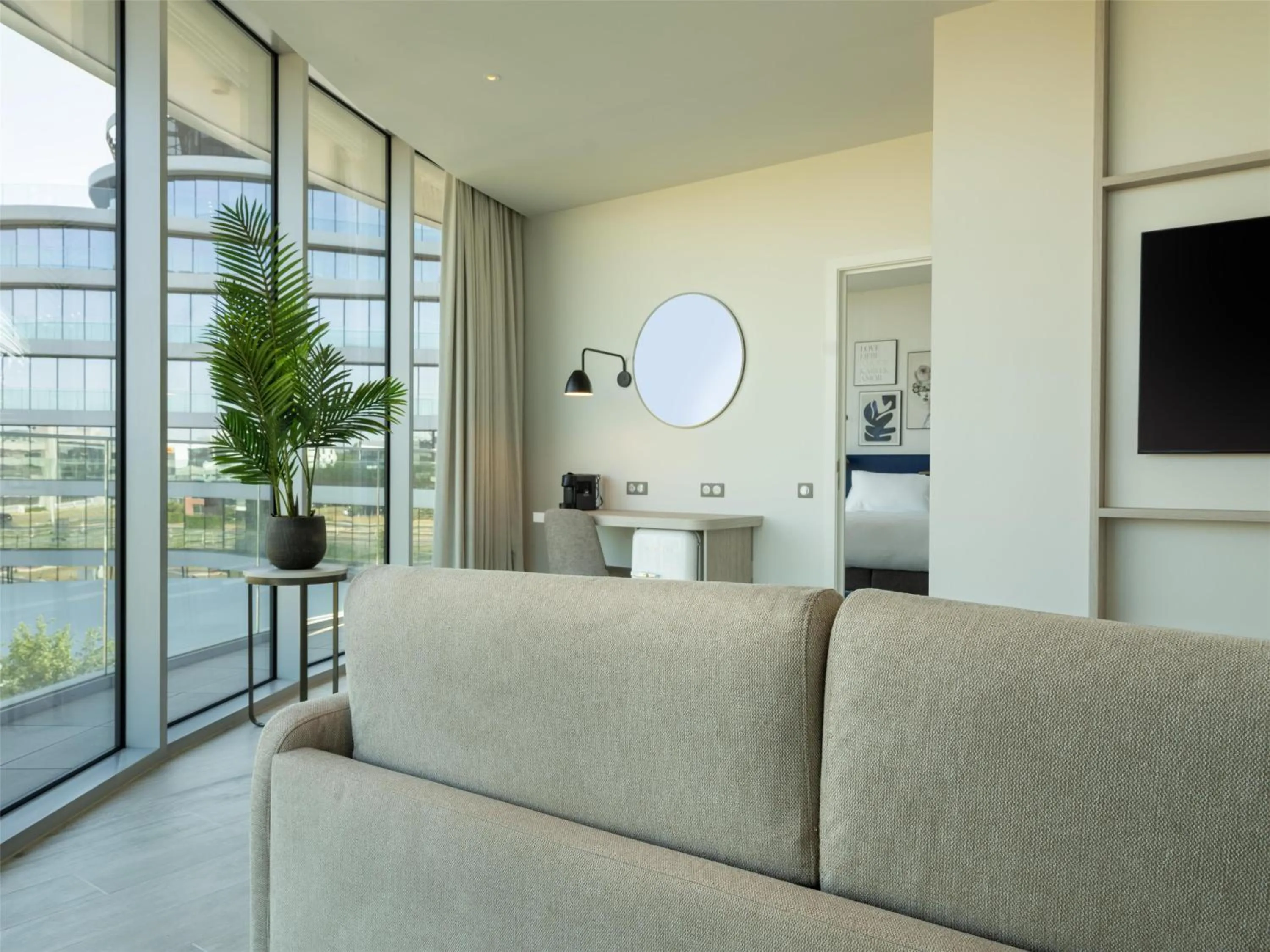 Living room in Hilton Garden Inn Brussels Airport