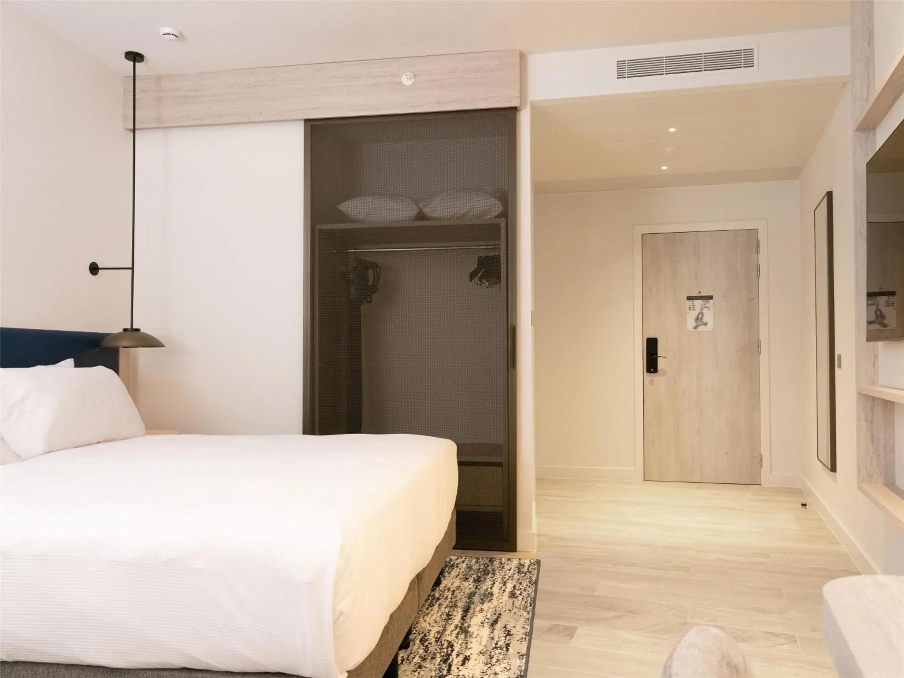 Bed in Hilton Garden Inn Brussels Airport Bed in Hilton Garden Inn Brussels Airport