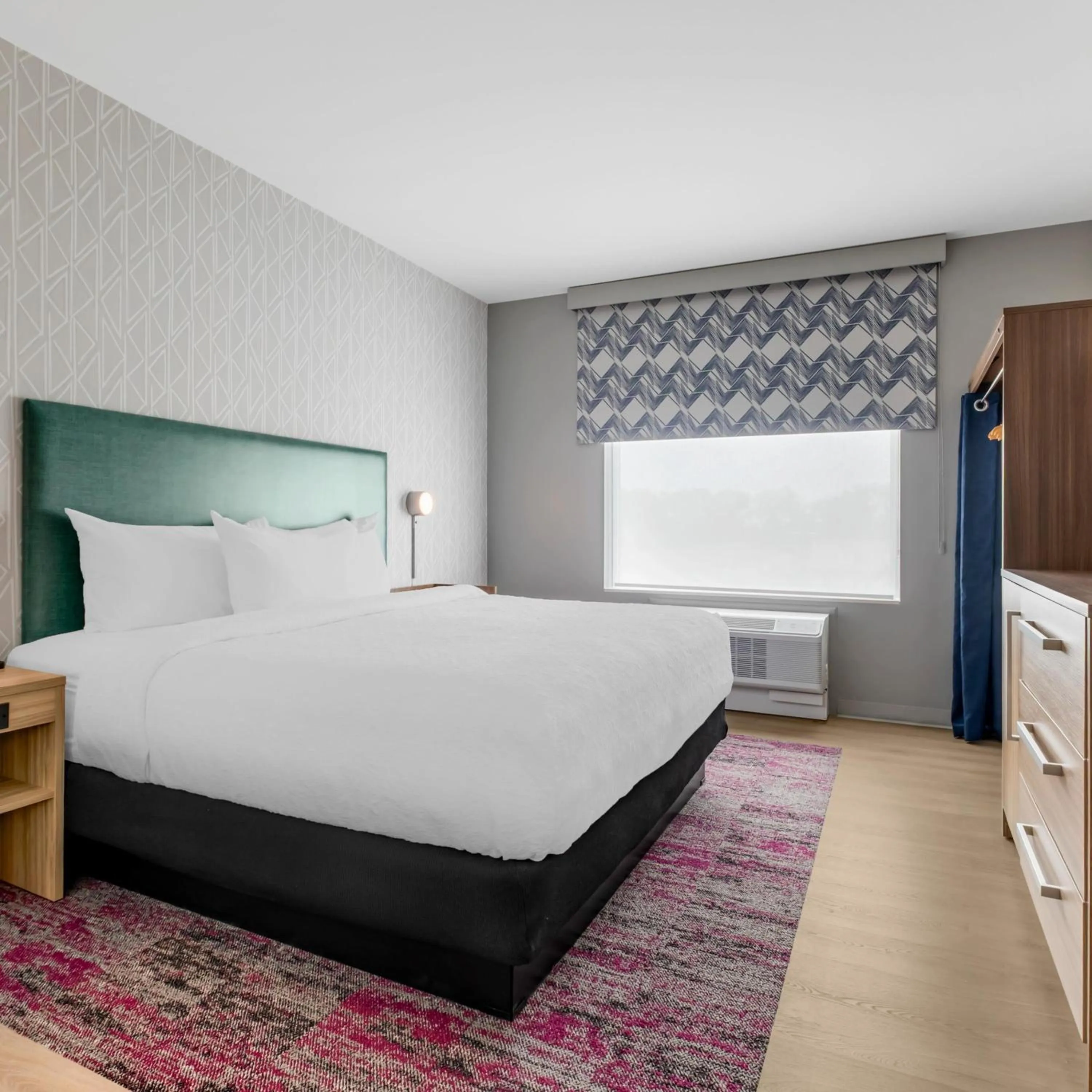 Bed in Home2 Suites By Hilton Richmond, Ky