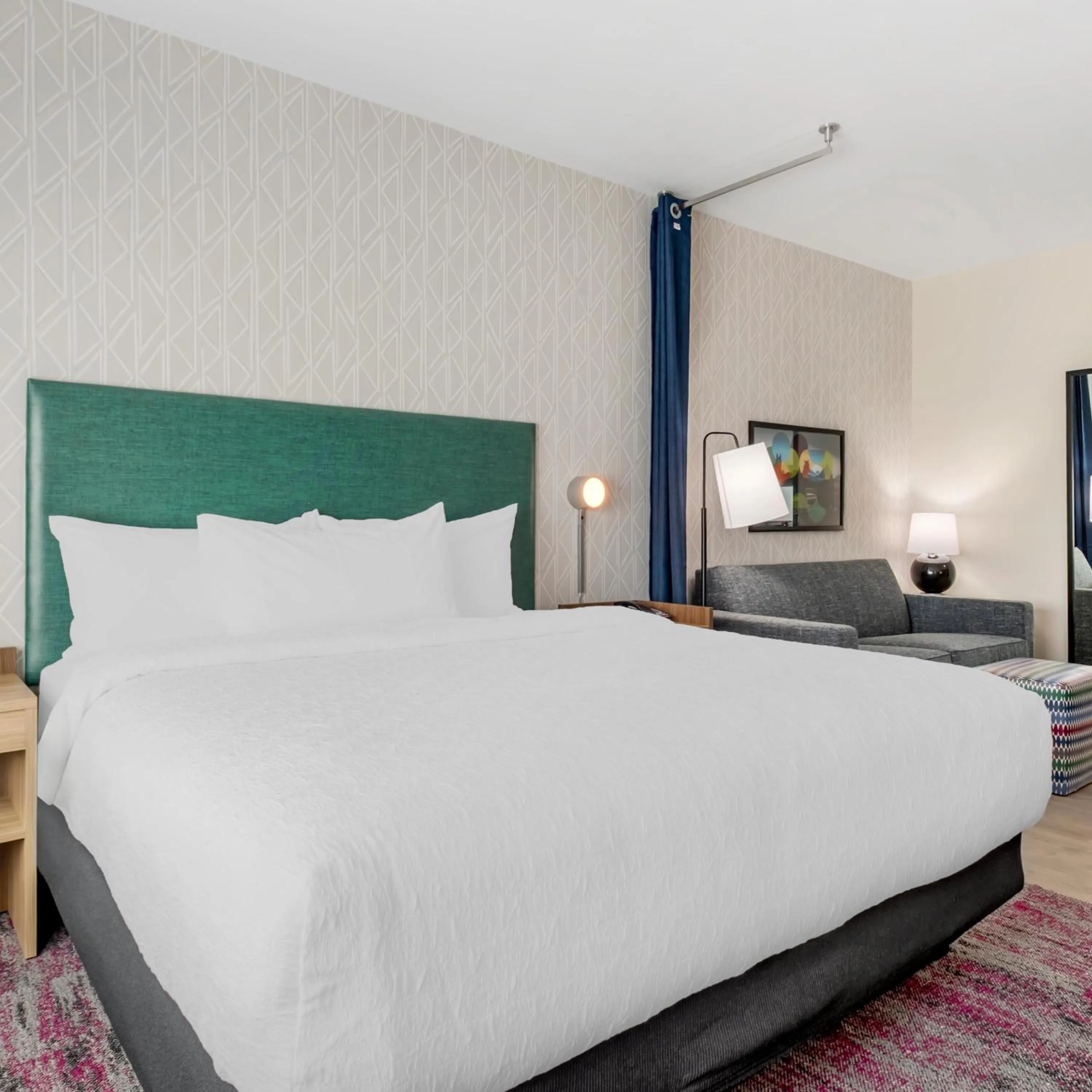 Bed in Home2 Suites By Hilton Richmond, Ky