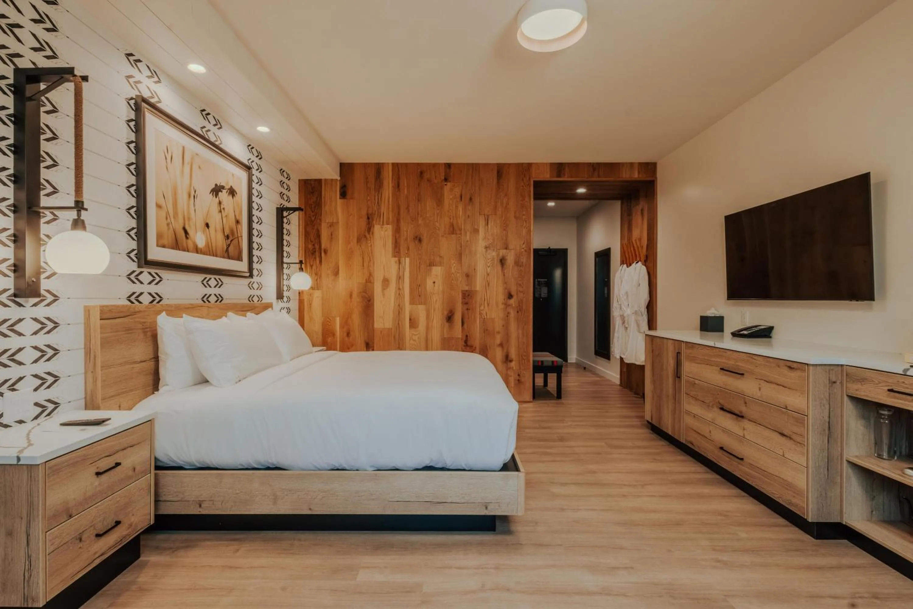 Bed in Skaneateles Fields Resort & Spa, Curio Collection By Hilton