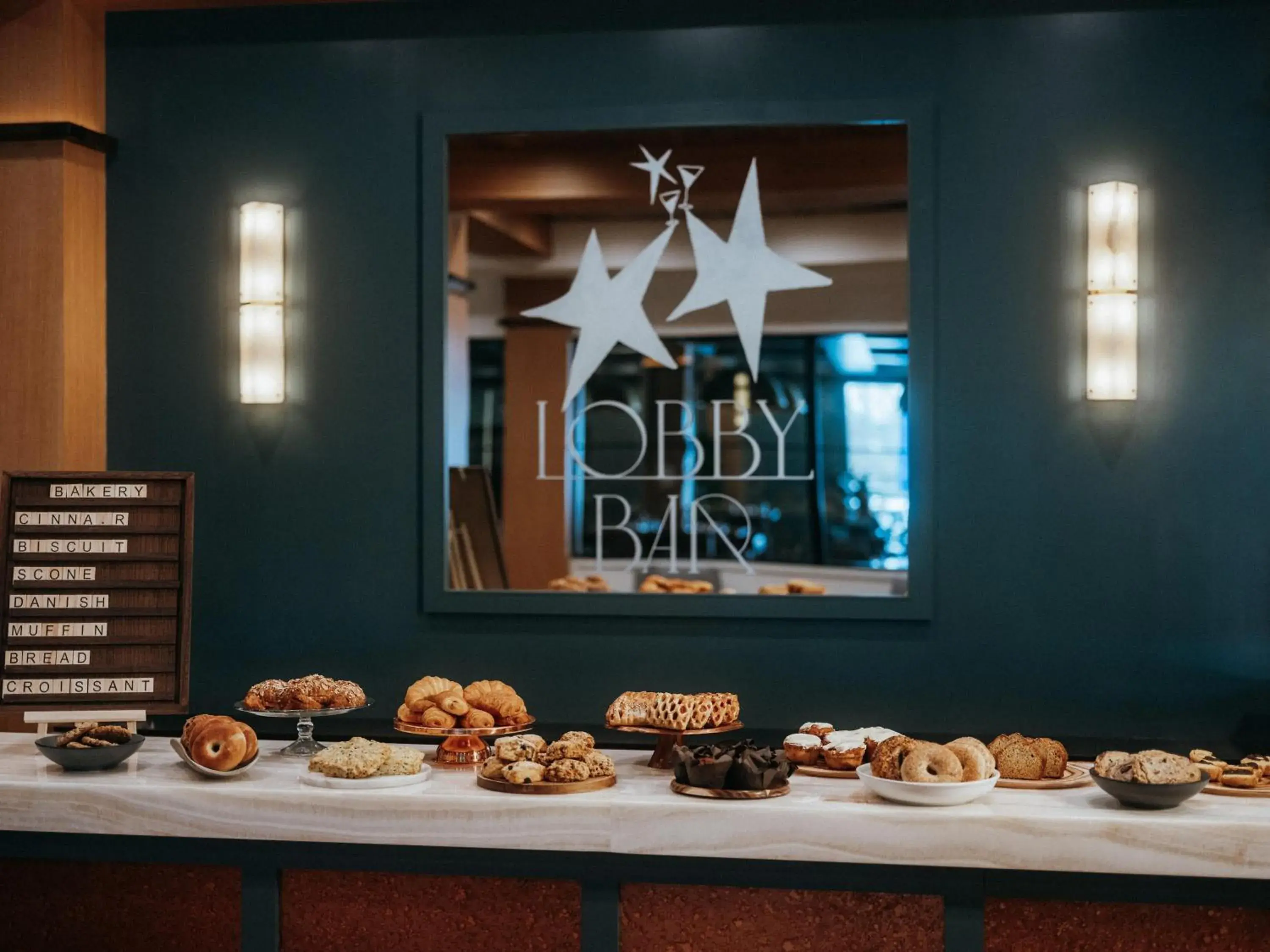 Lounge or bar in Skaneateles Fields Resort & Spa, Curio Collection By Hilton Lounge or bar in Skaneateles Fields Resort & Spa, Curio Collection By Hilton