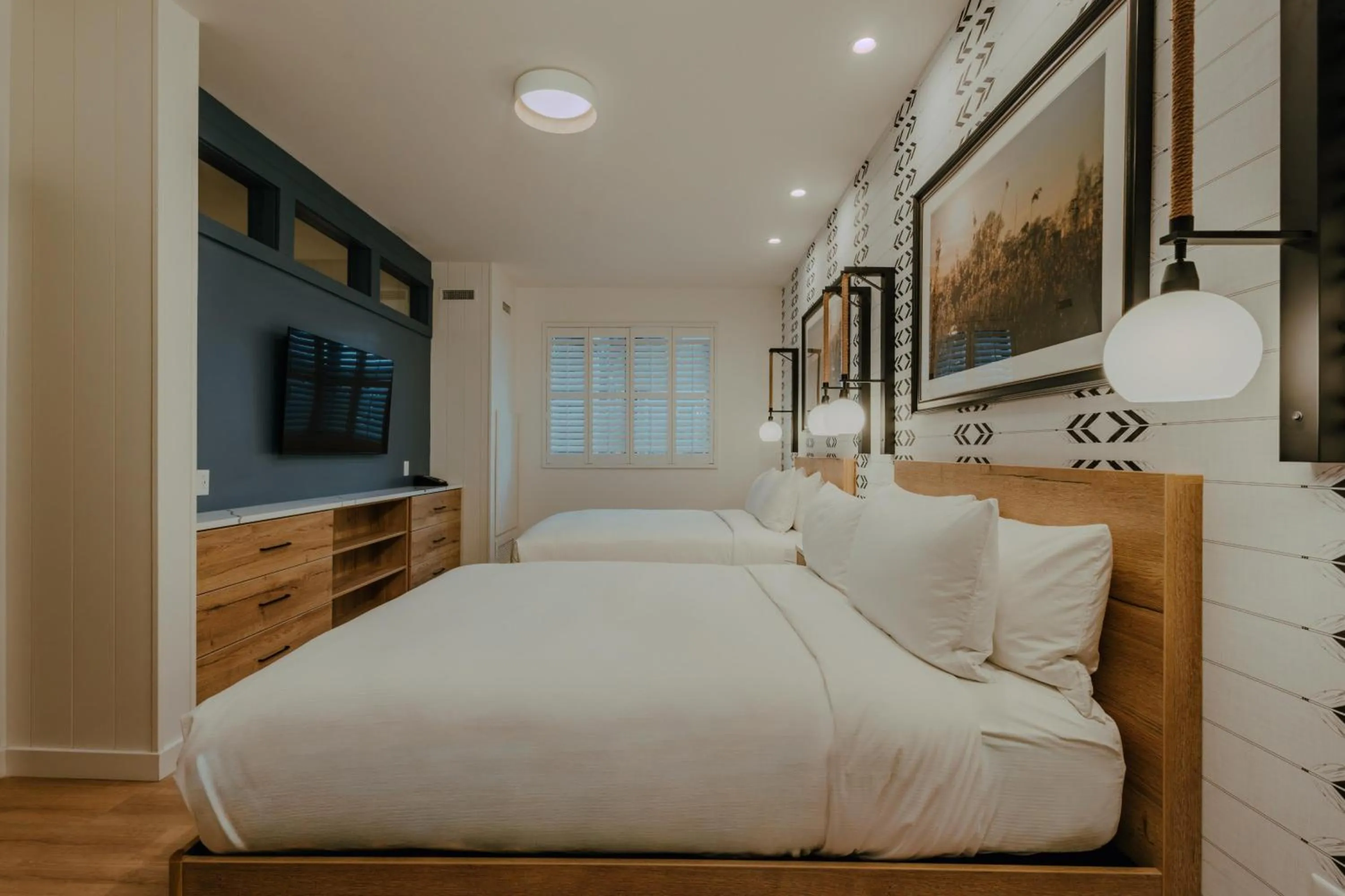 Bed in Skaneateles Fields Resort & Spa, Curio Collection By Hilton