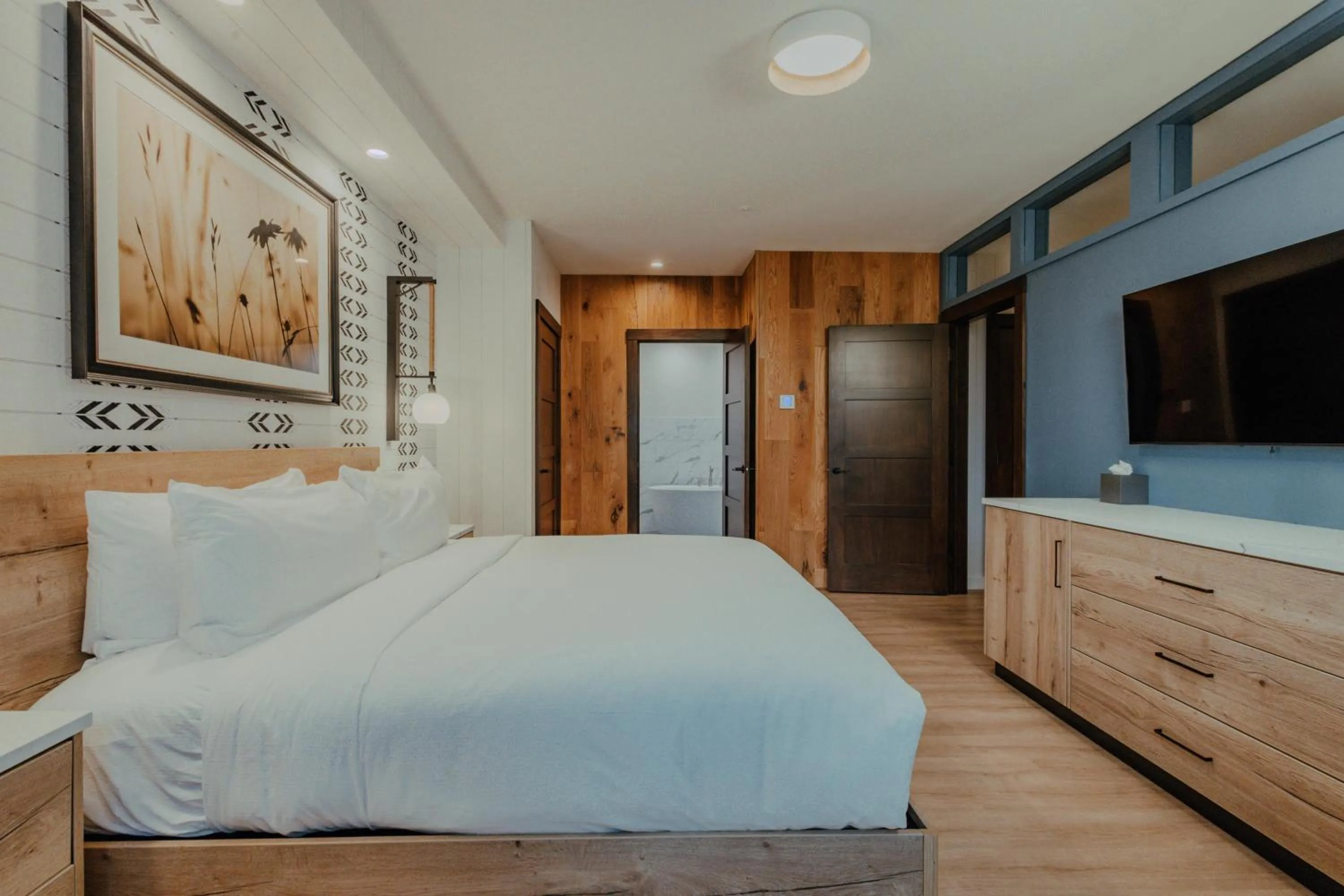 Bed in Skaneateles Fields Resort & Spa, Curio Collection By Hilton