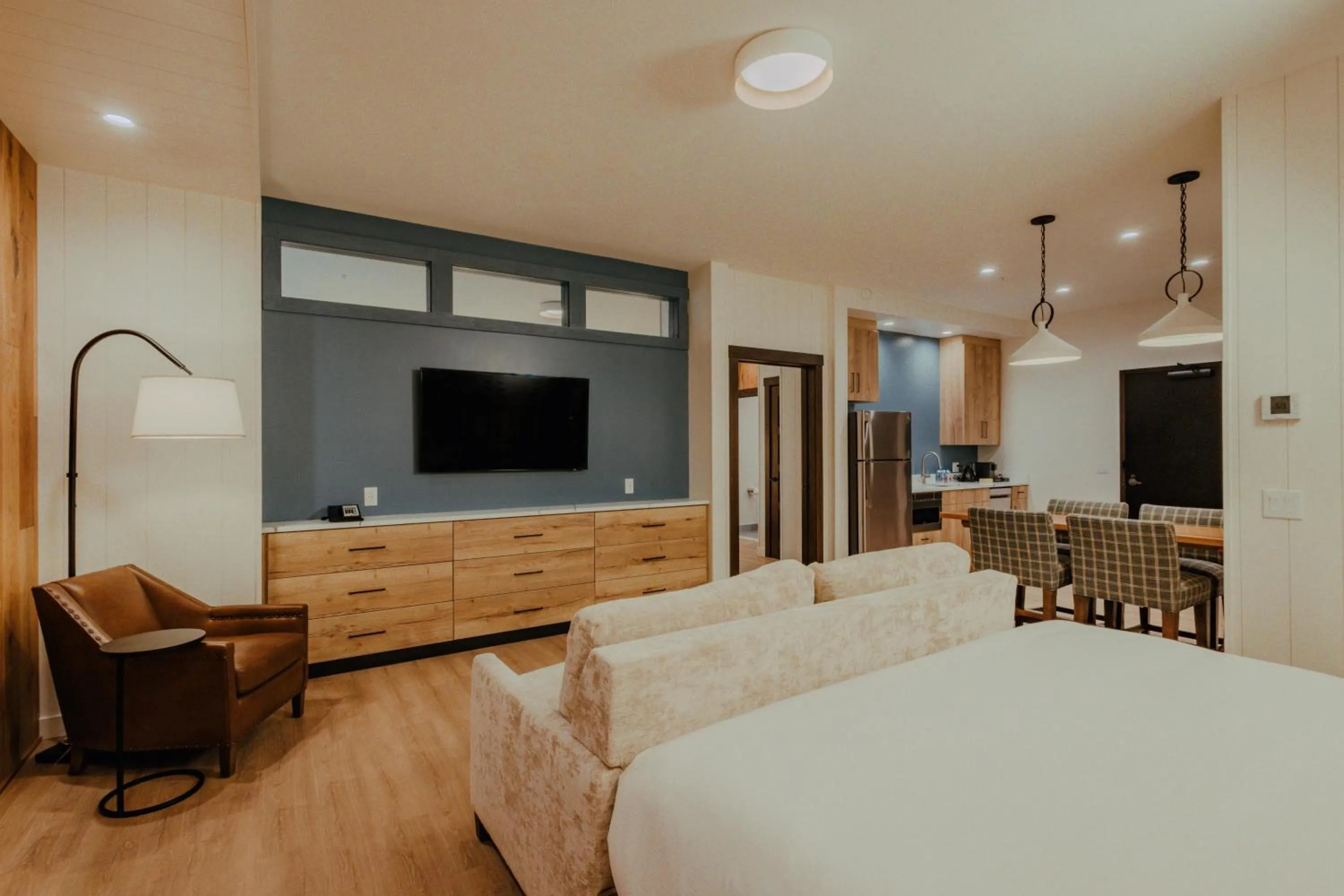 Bed in Skaneateles Fields Resort & Spa, Curio Collection By Hilton