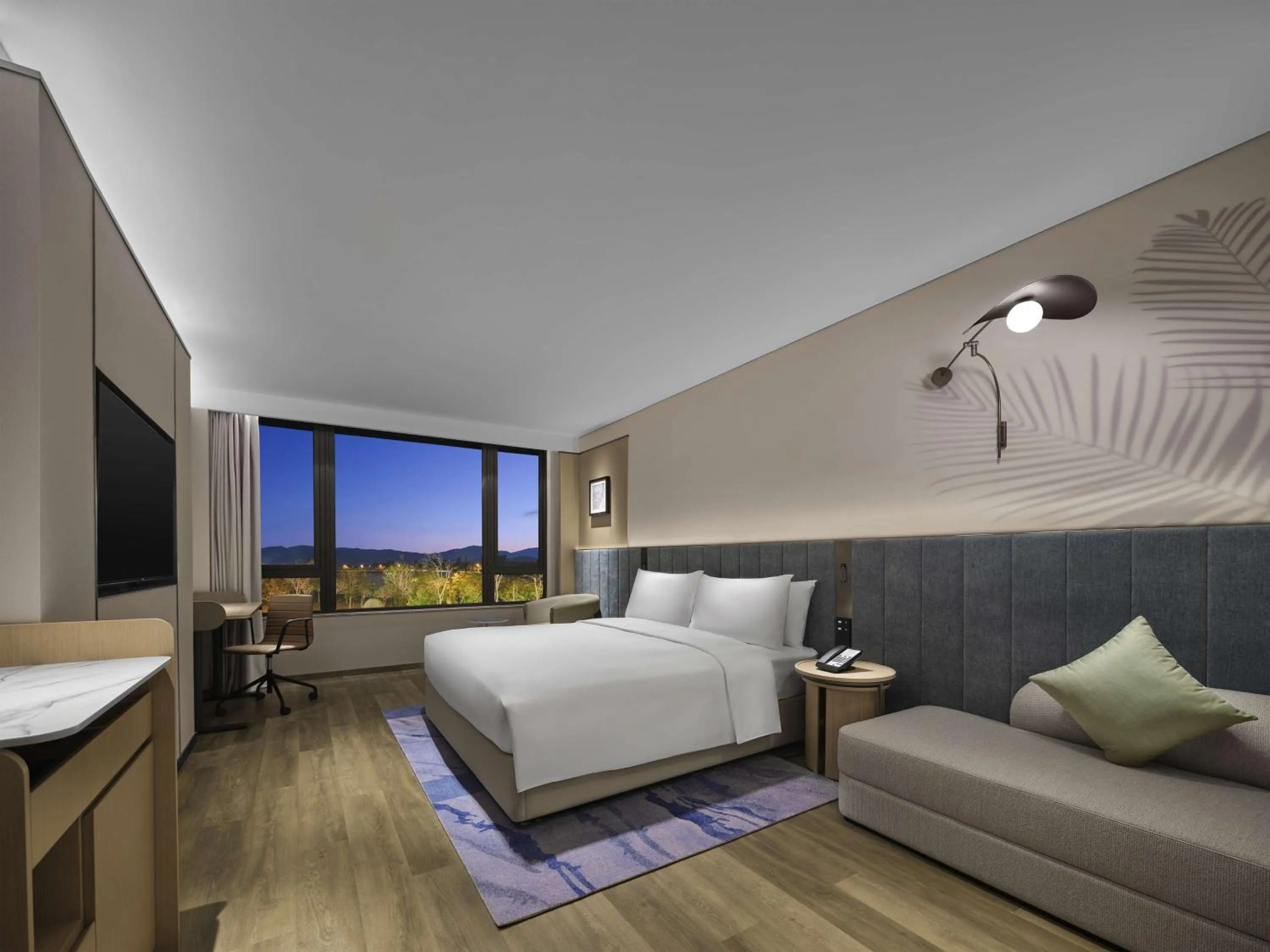 Bed in Hilton Garden Inn Sanya Haitang Bay