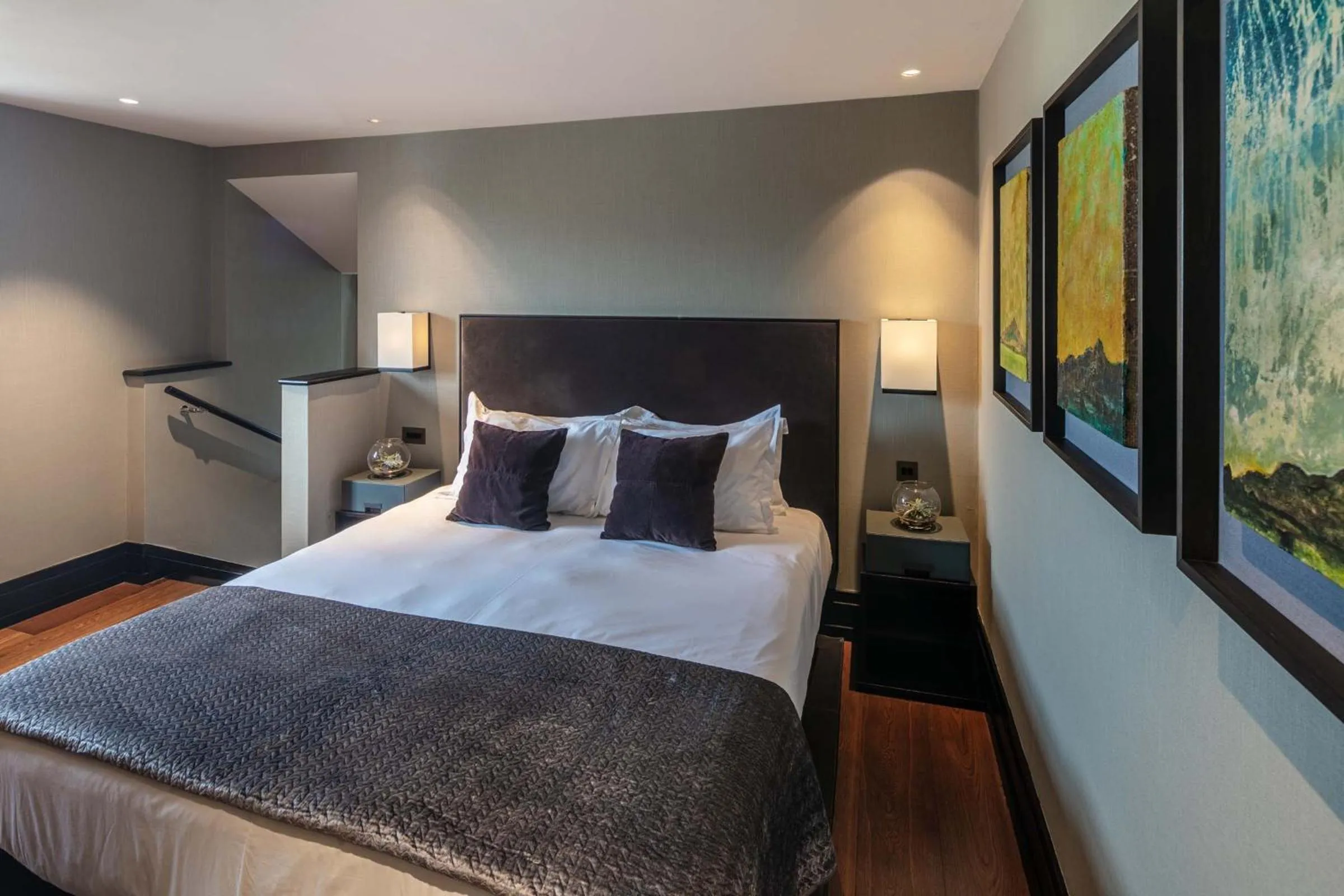 Bed in Twr y Felin Hotel