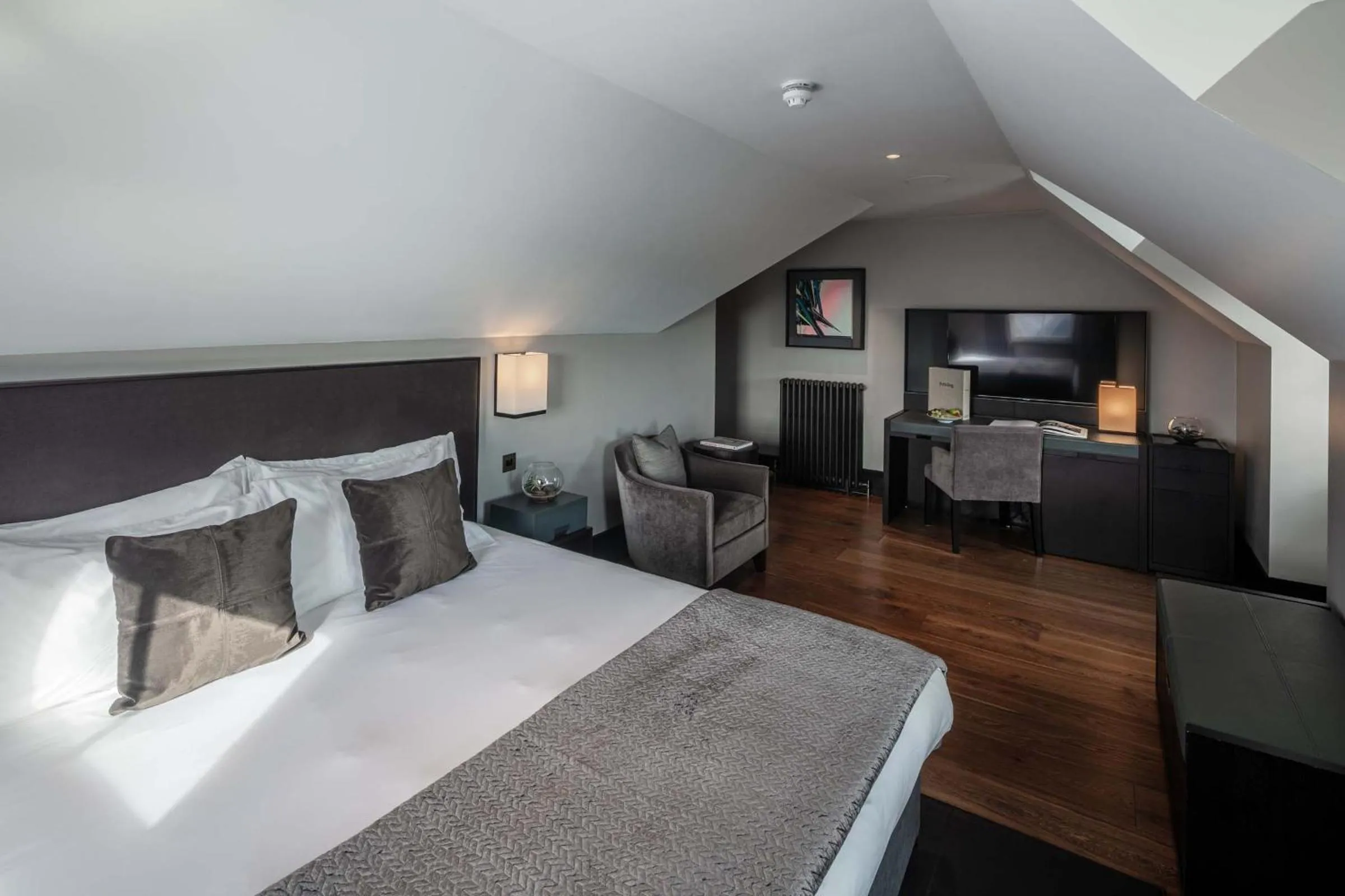 Bed in Twr y Felin Hotel