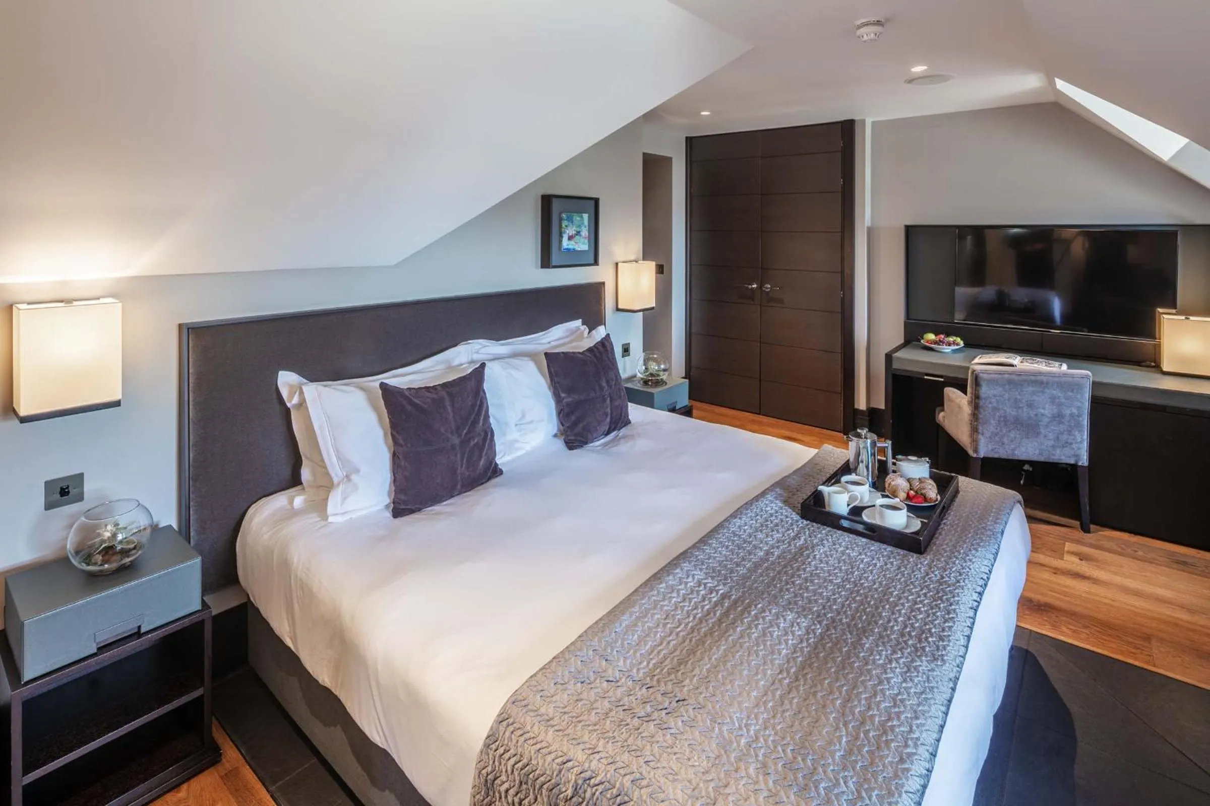 Bed in Twr y Felin Hotel