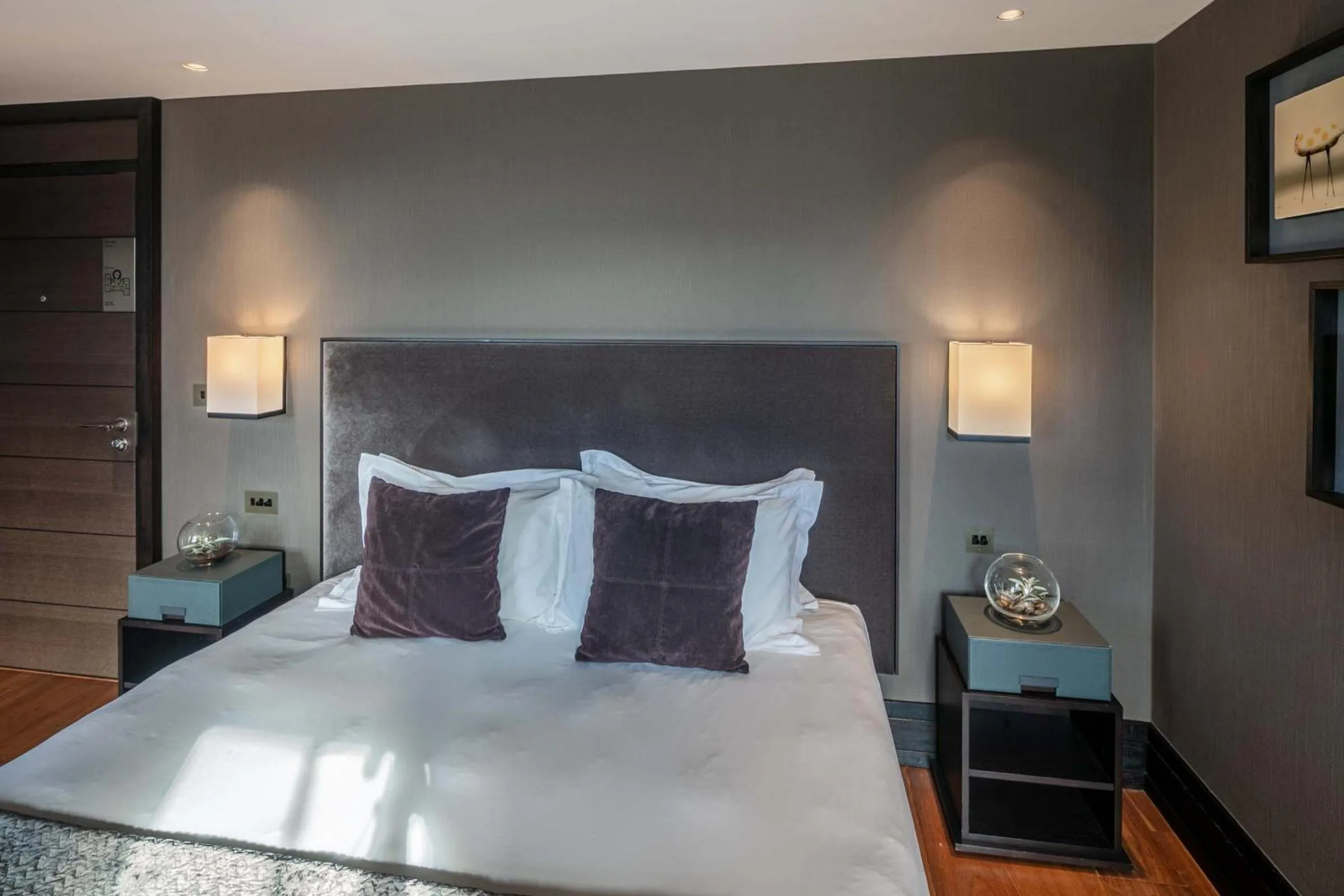 Bed in Twr y Felin Hotel