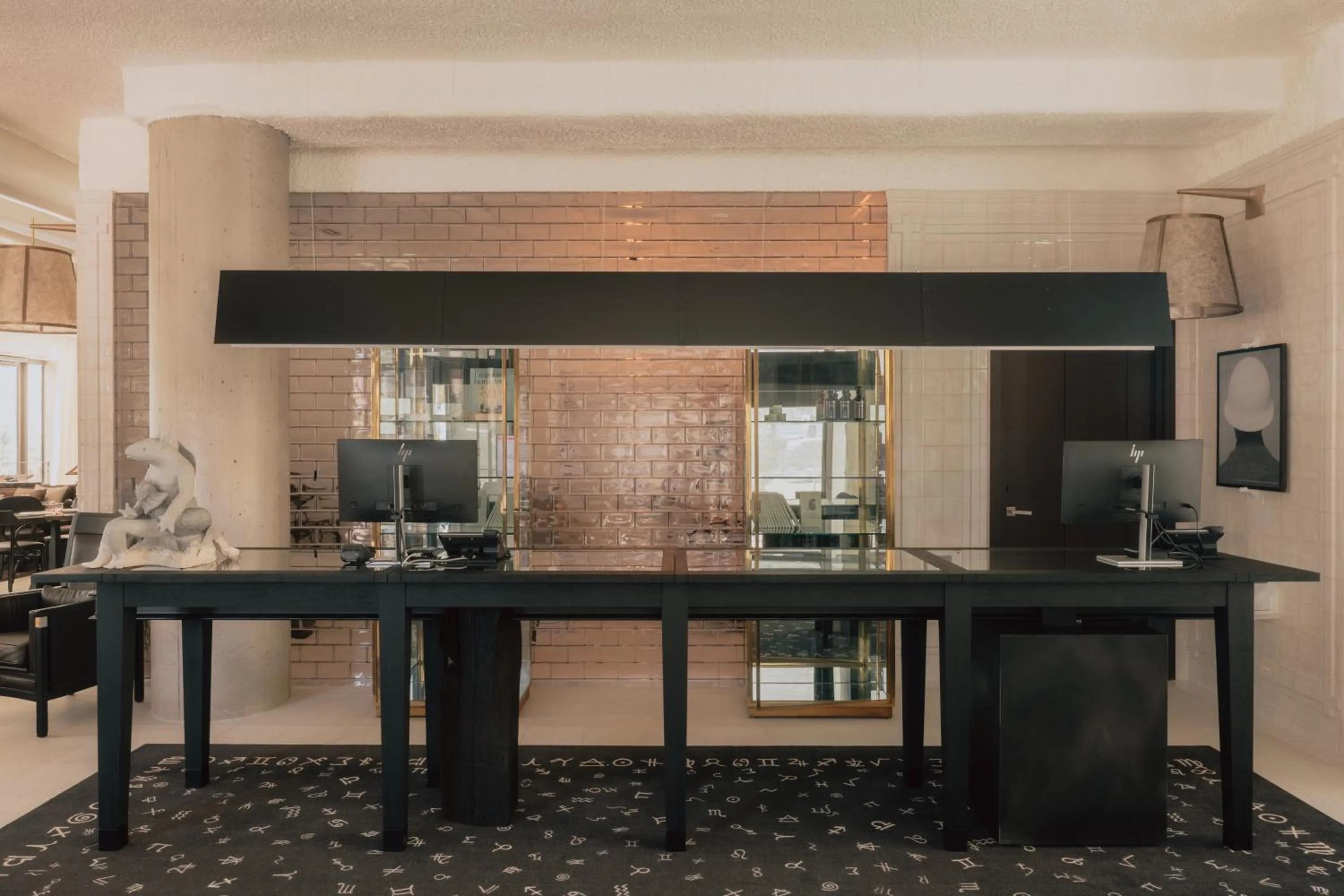 Lobby or reception in Maison Heler Metz, Curio Collection By Hilton