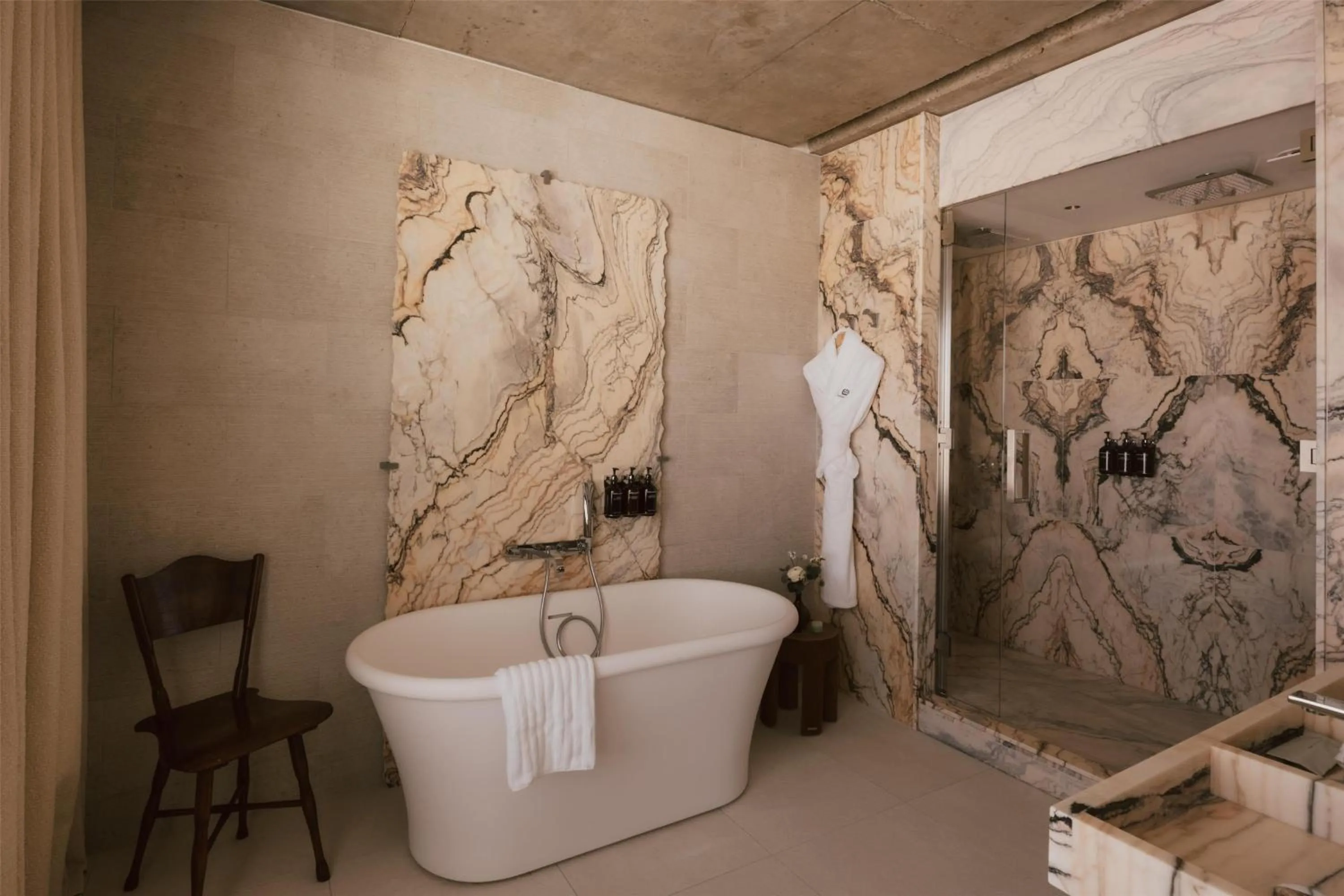 Bathroom in Maison Heler Metz, Curio Collection By Hilton
