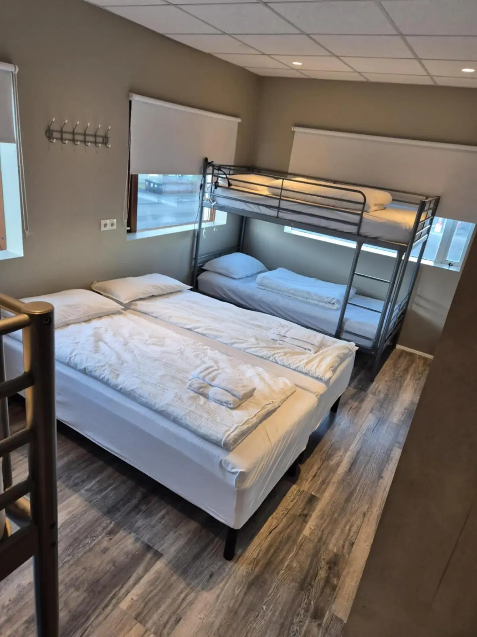 Family Room with Shared Bathroom in Við Hafið Oceanfront Guesthouse Family Room with Shared Bathroom in Við Hafið Oceanfront Guesthouse