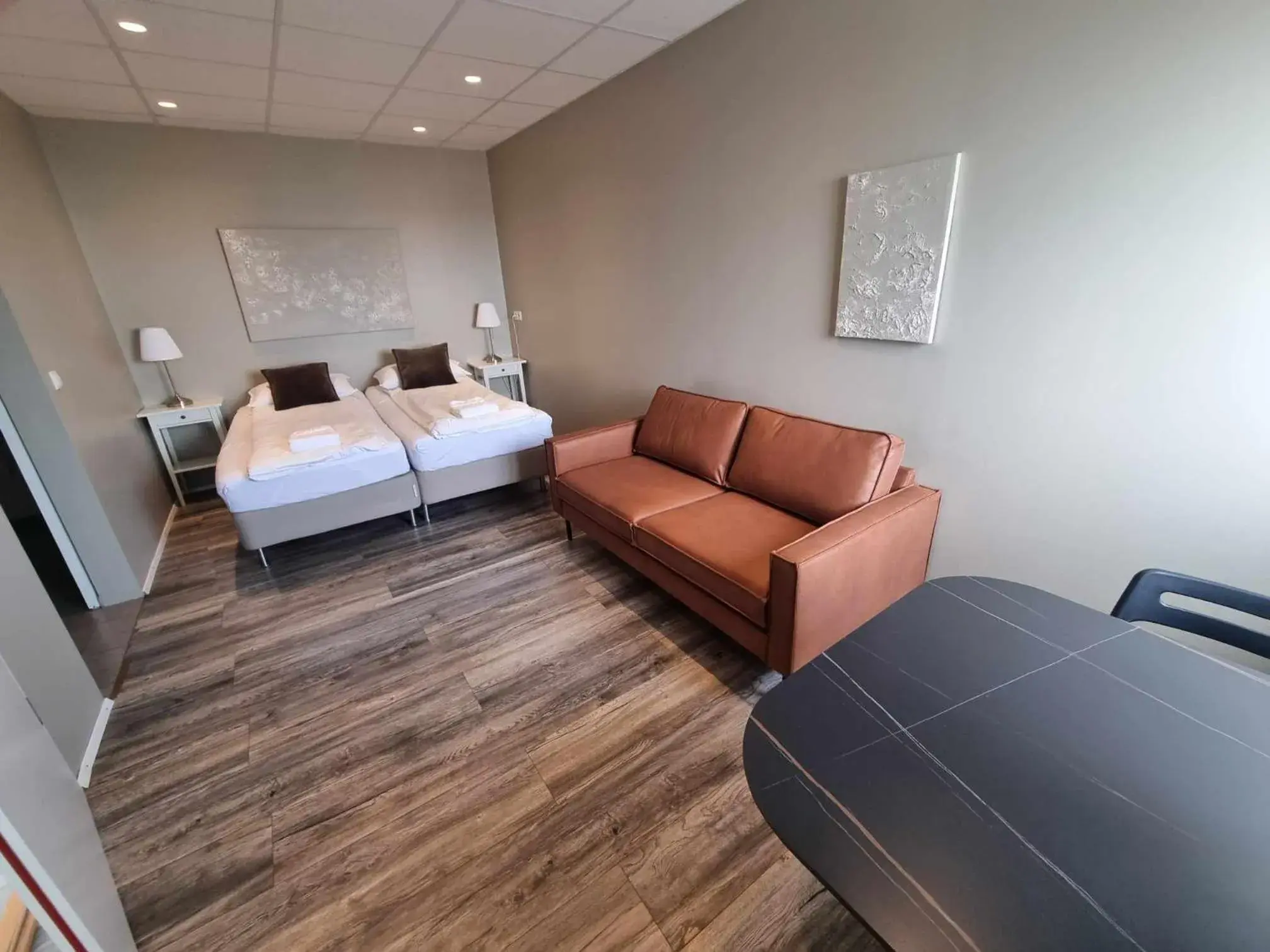 Twin Room with Private Bathroom in Við Hafið Guesthouse Twin Room with Private Bathroom in Við Hafið Guesthouse