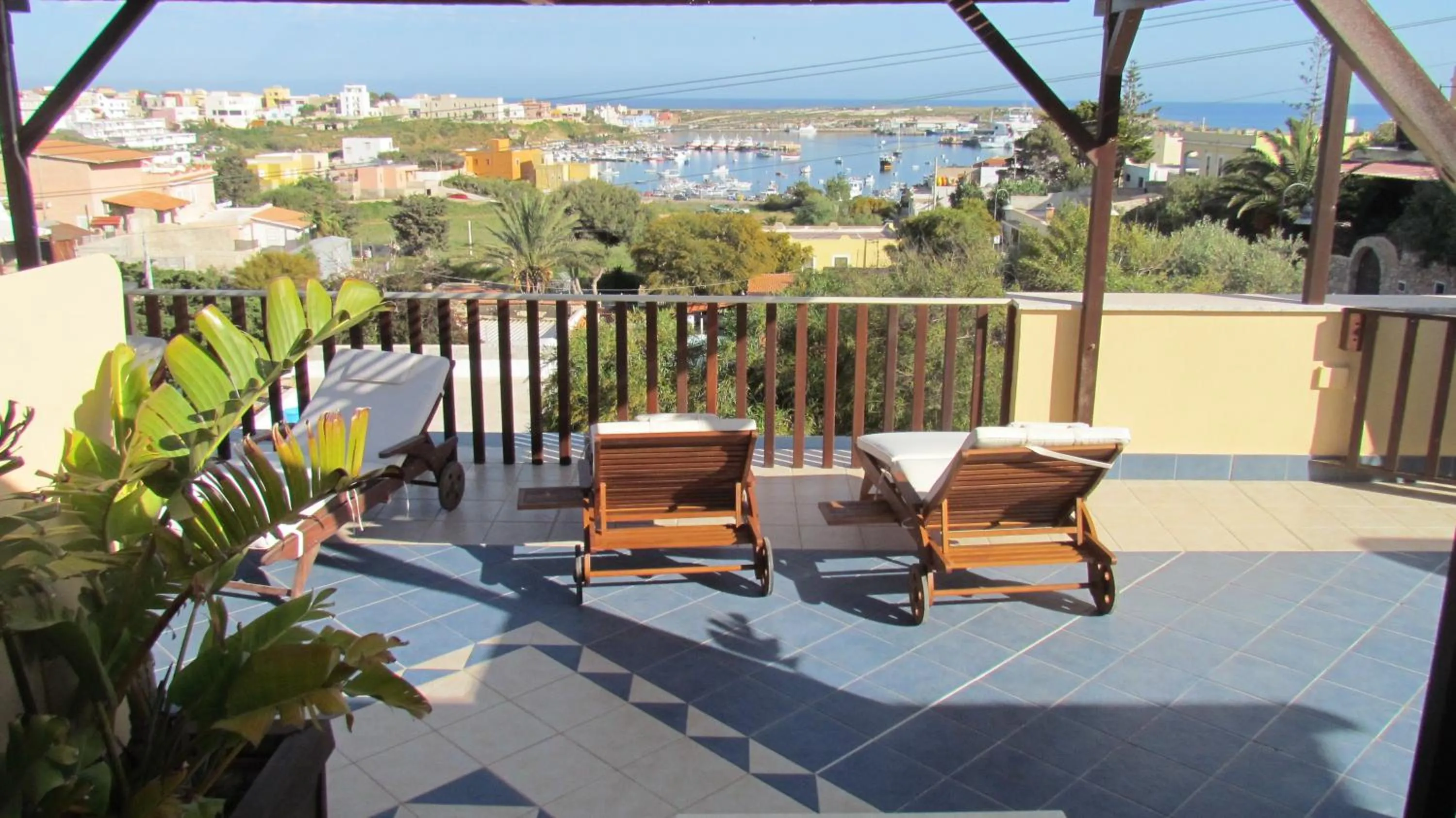 Day in Le Anfore Hotel - Lampedusa