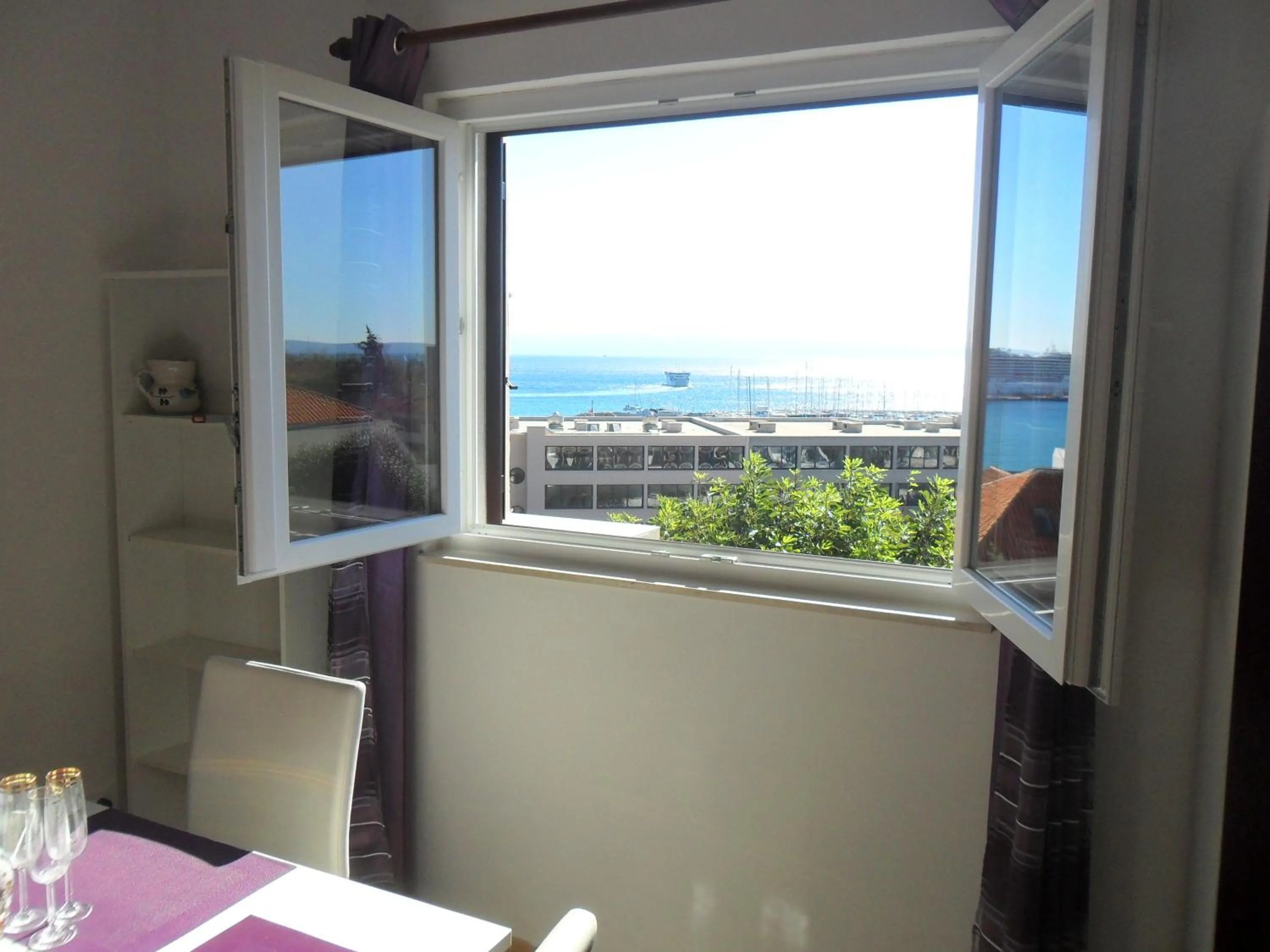 Sea view in Apartments Kike&Ana