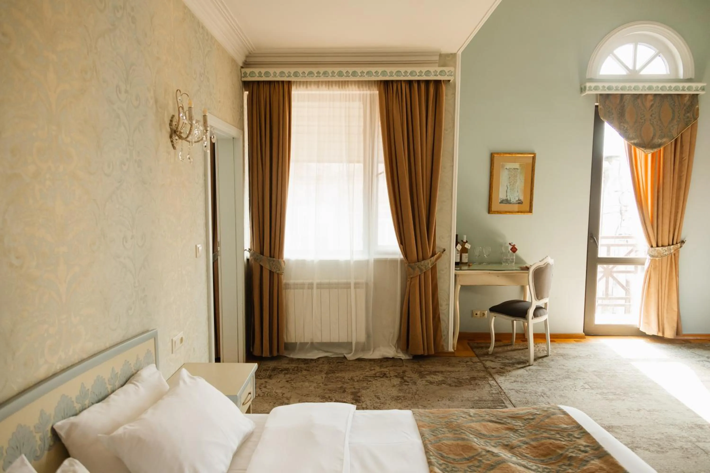 Photo of the whole room, Bed in Reikartz City Tbilisi Hotel