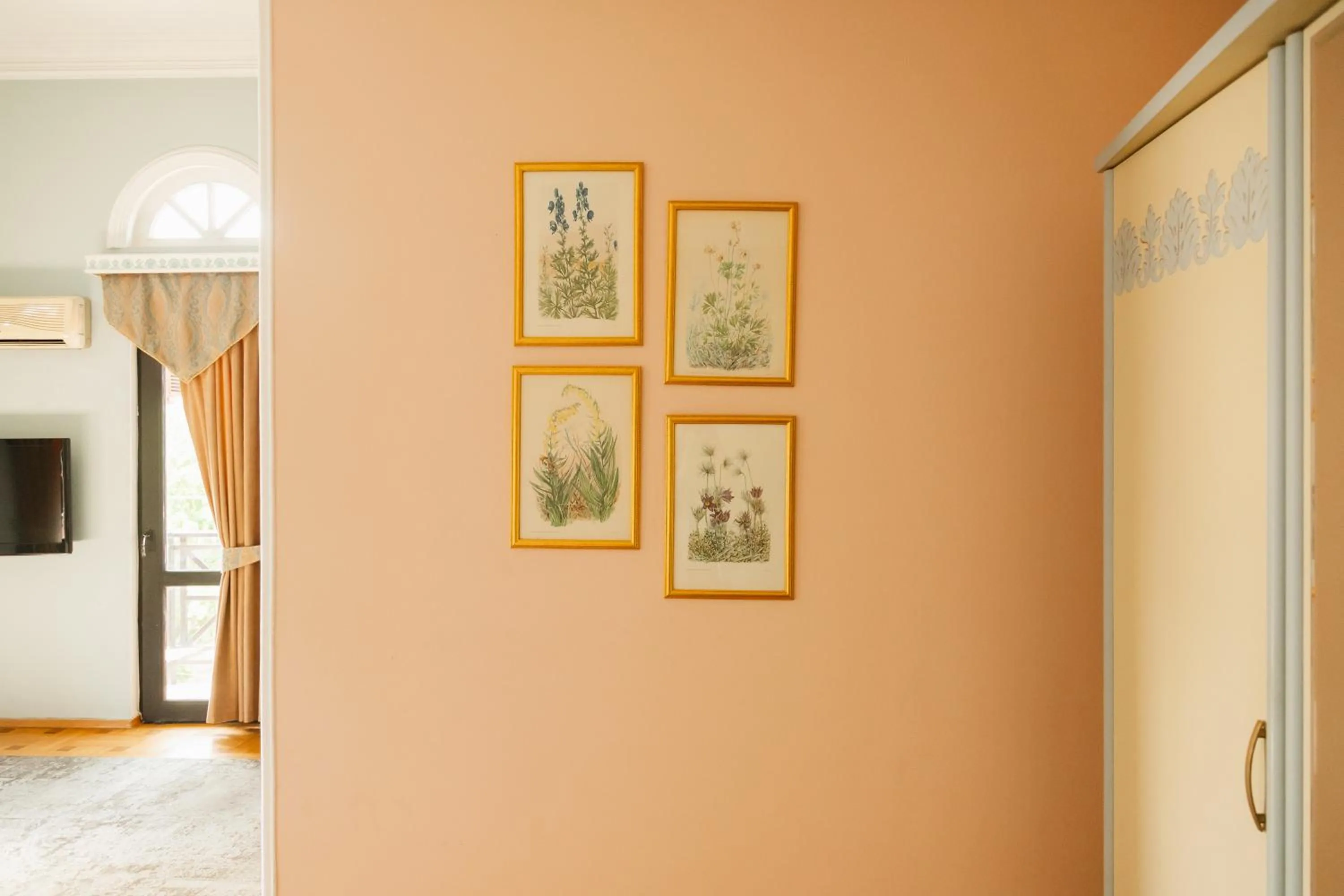 Photo of the whole room in Reikartz City Tbilisi Hotel