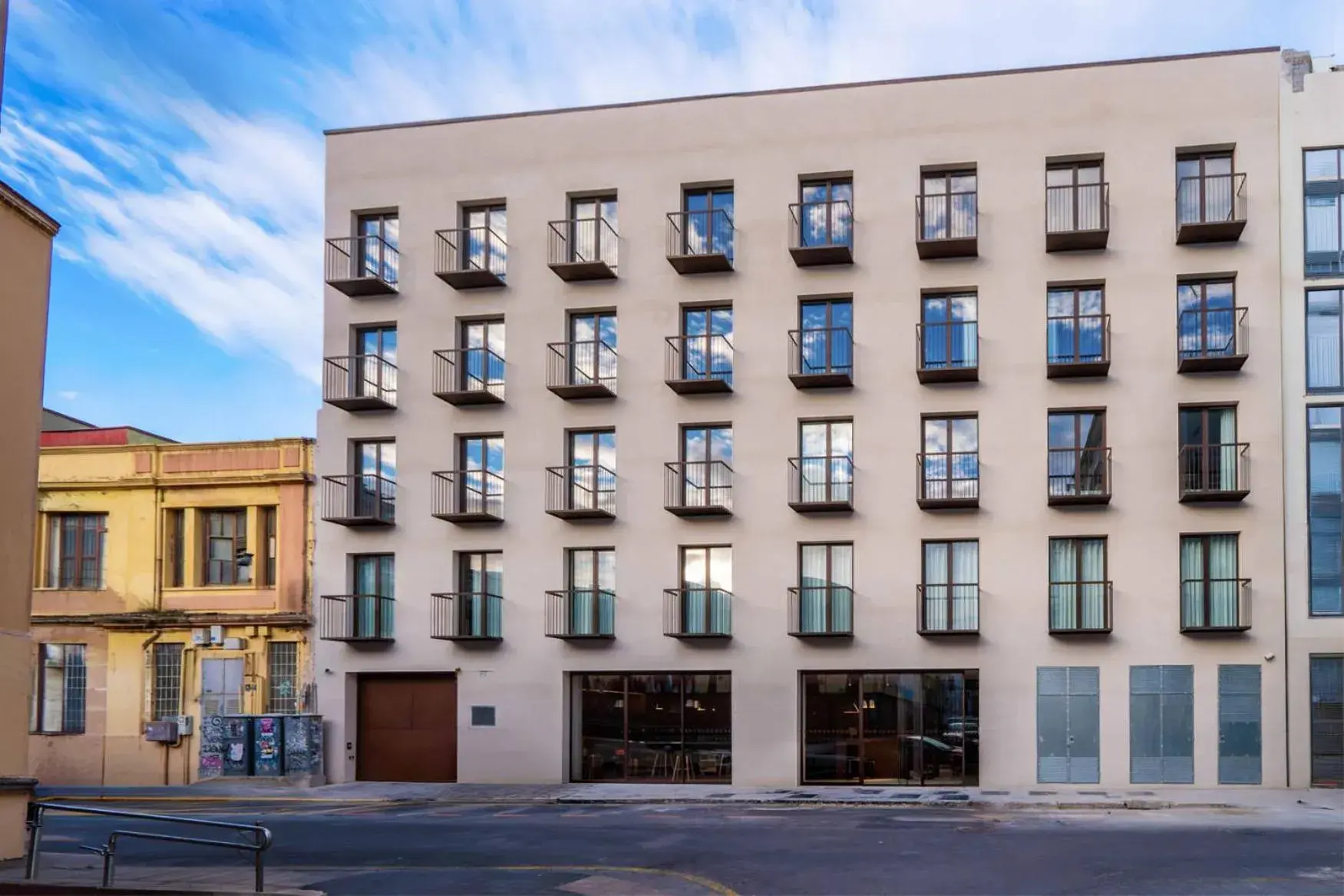 Property building in easyHotel Valencia Ciutat Vella Property building in easyHotel Valencia Ciutat Vella