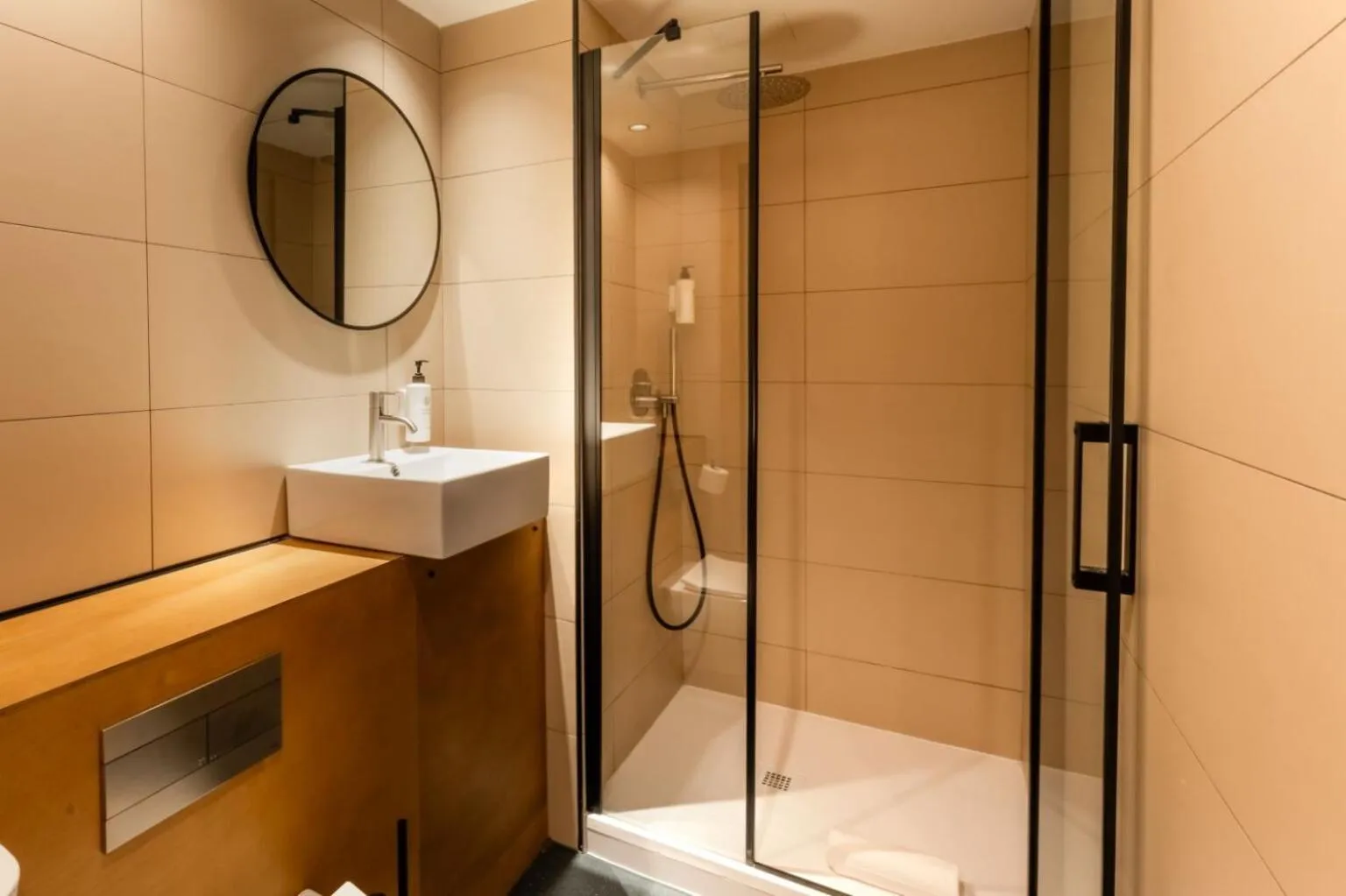 Bathroom in easyHotel Valencia Ciutat Vella