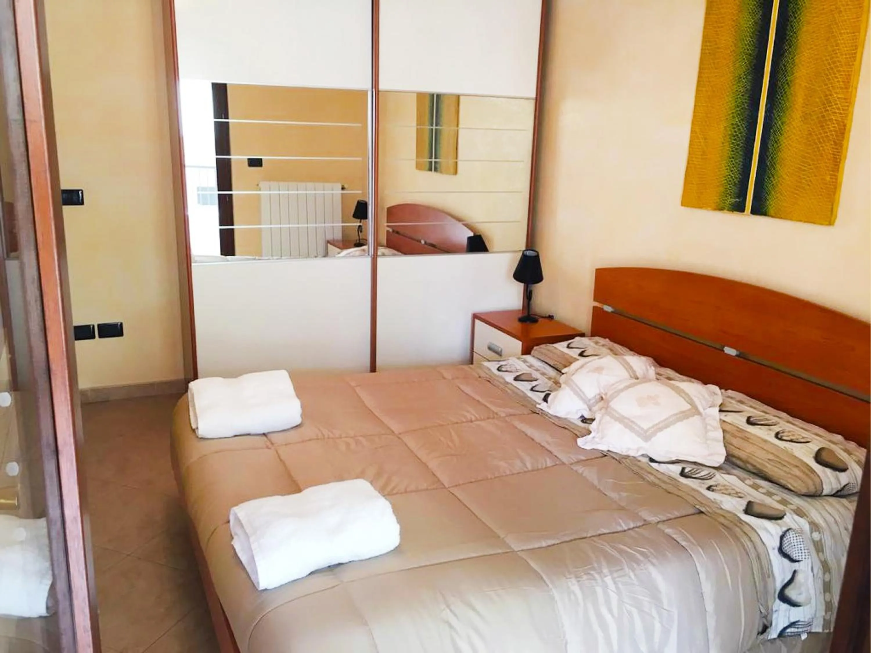 Bed in Rosa Virginia Apartment