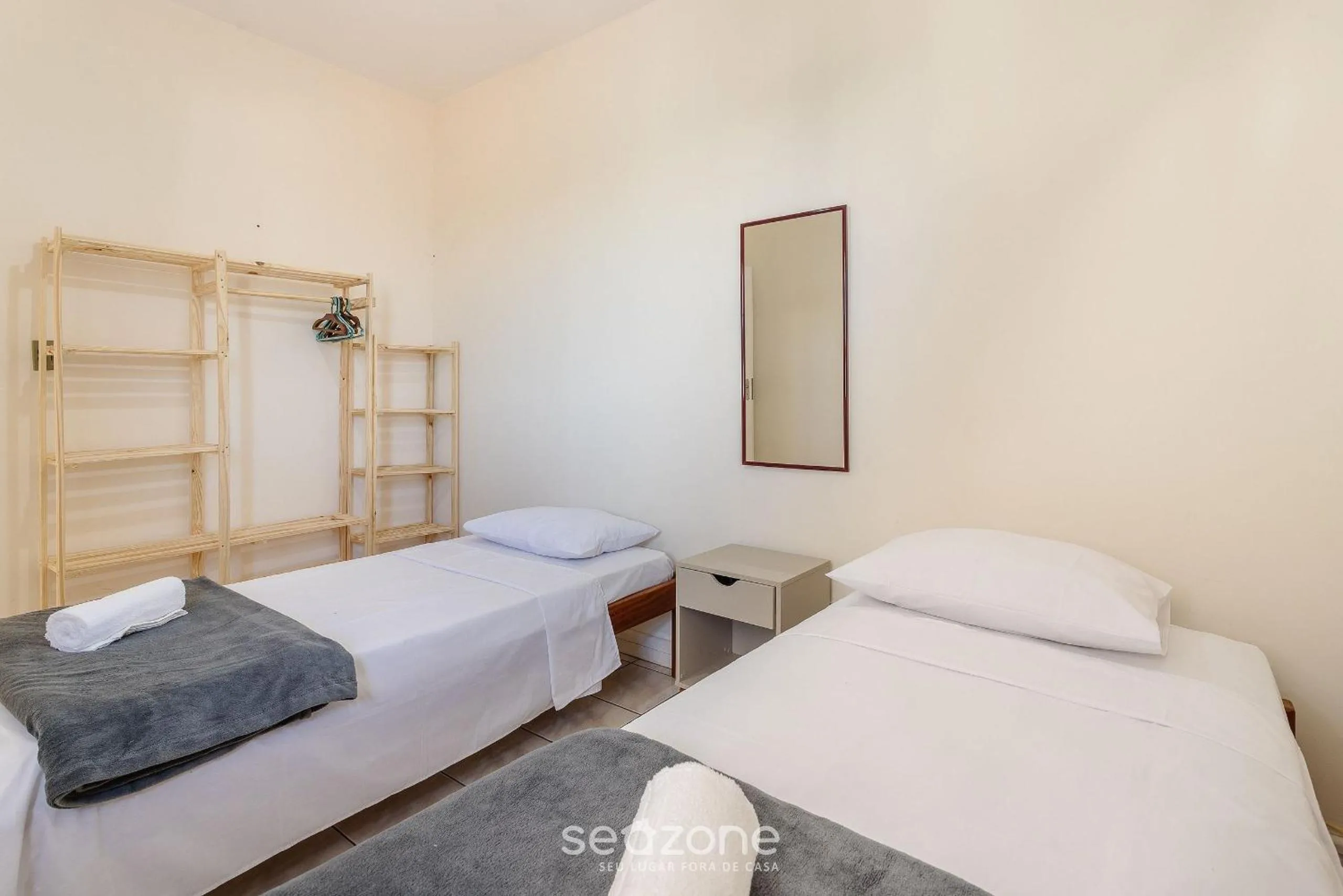 Bedroom, Bed in Apartamentos a 160m da Praia em Guarapari - PVEs