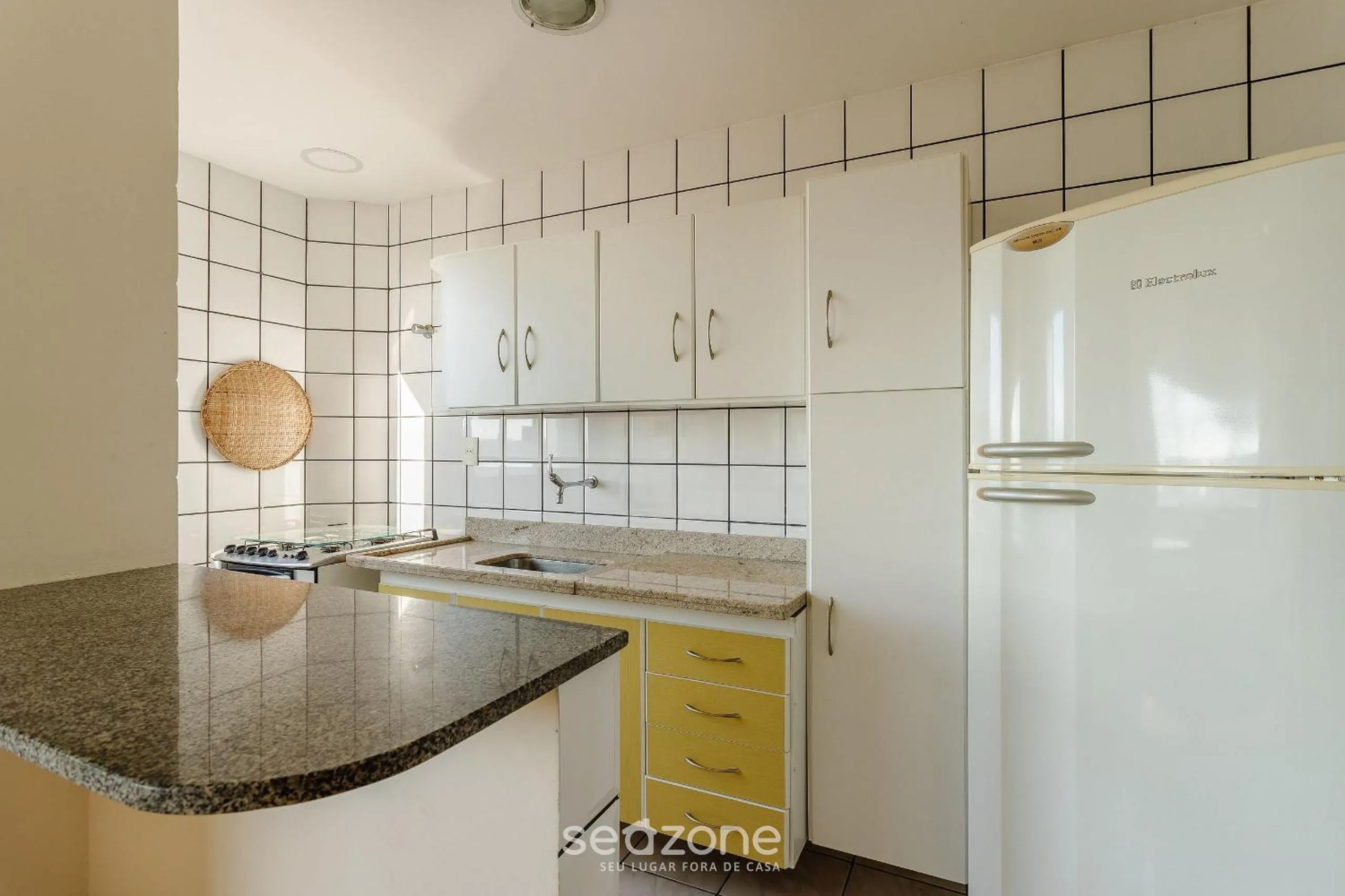 Kitchen or kitchenette in Apartamentos a 160m da Praia em Guarapari - PVEs