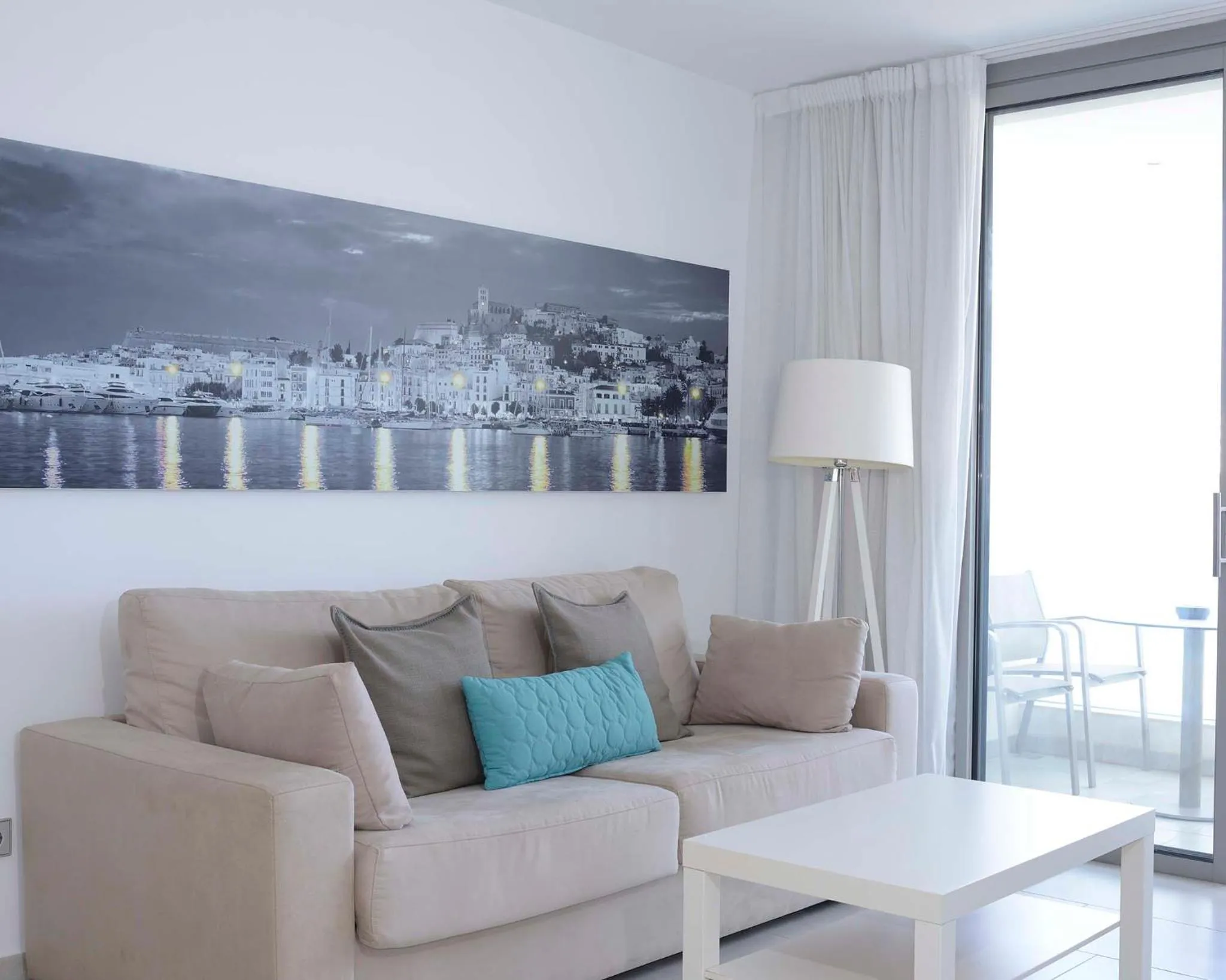 Living room in Apartaments B-Llobet Sun & Confort