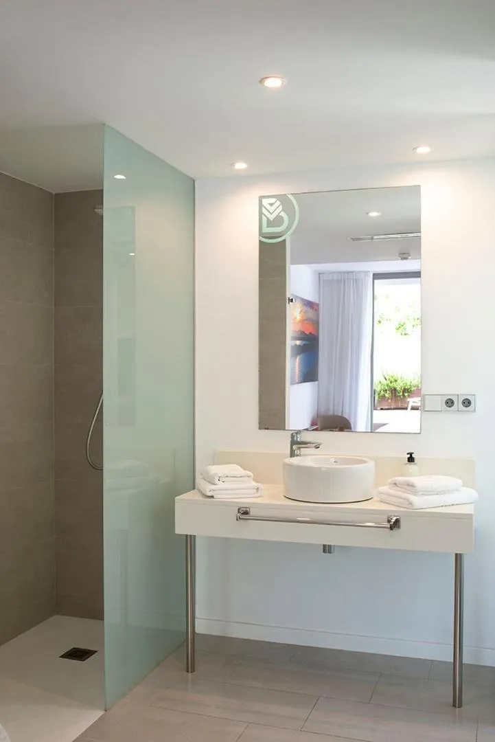 Bathroom in Apartaments B-Llobet Sun & Confort