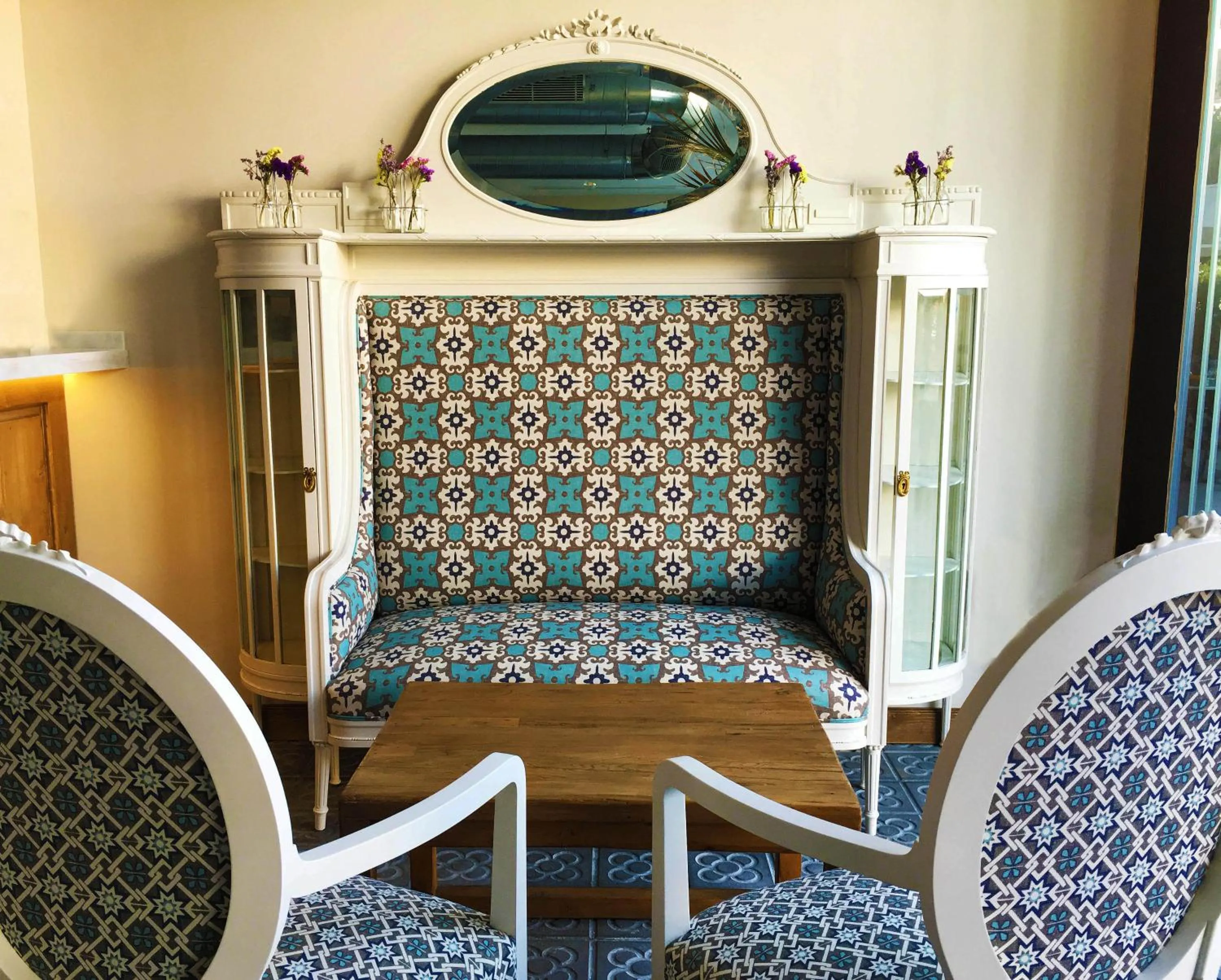 Restaurant/places to eat in Apartaments B-Llobet Sun & Confort